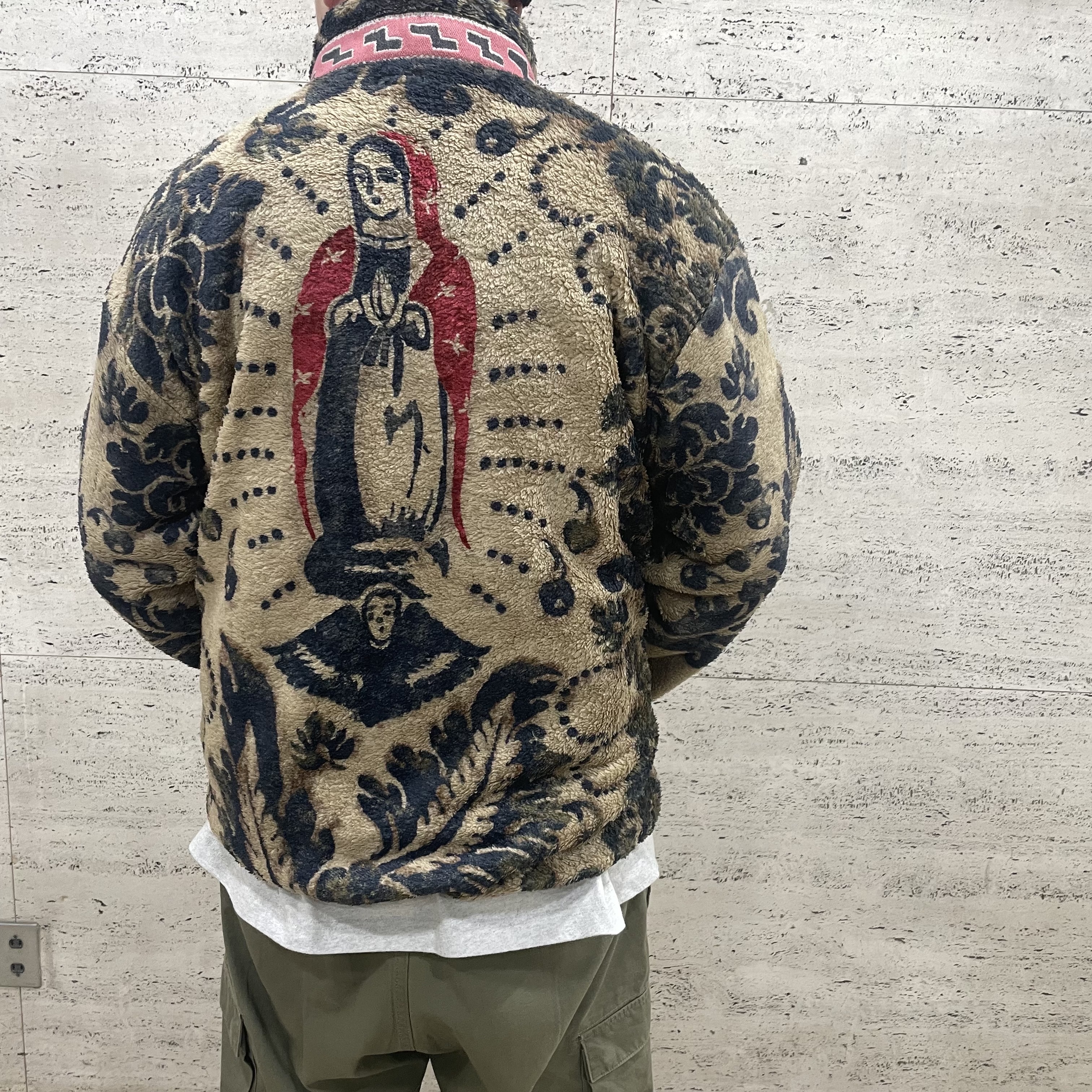 Kapital Damask Pattern Maria Fleece Zip Blouson Beige 착용 스타일 - 1