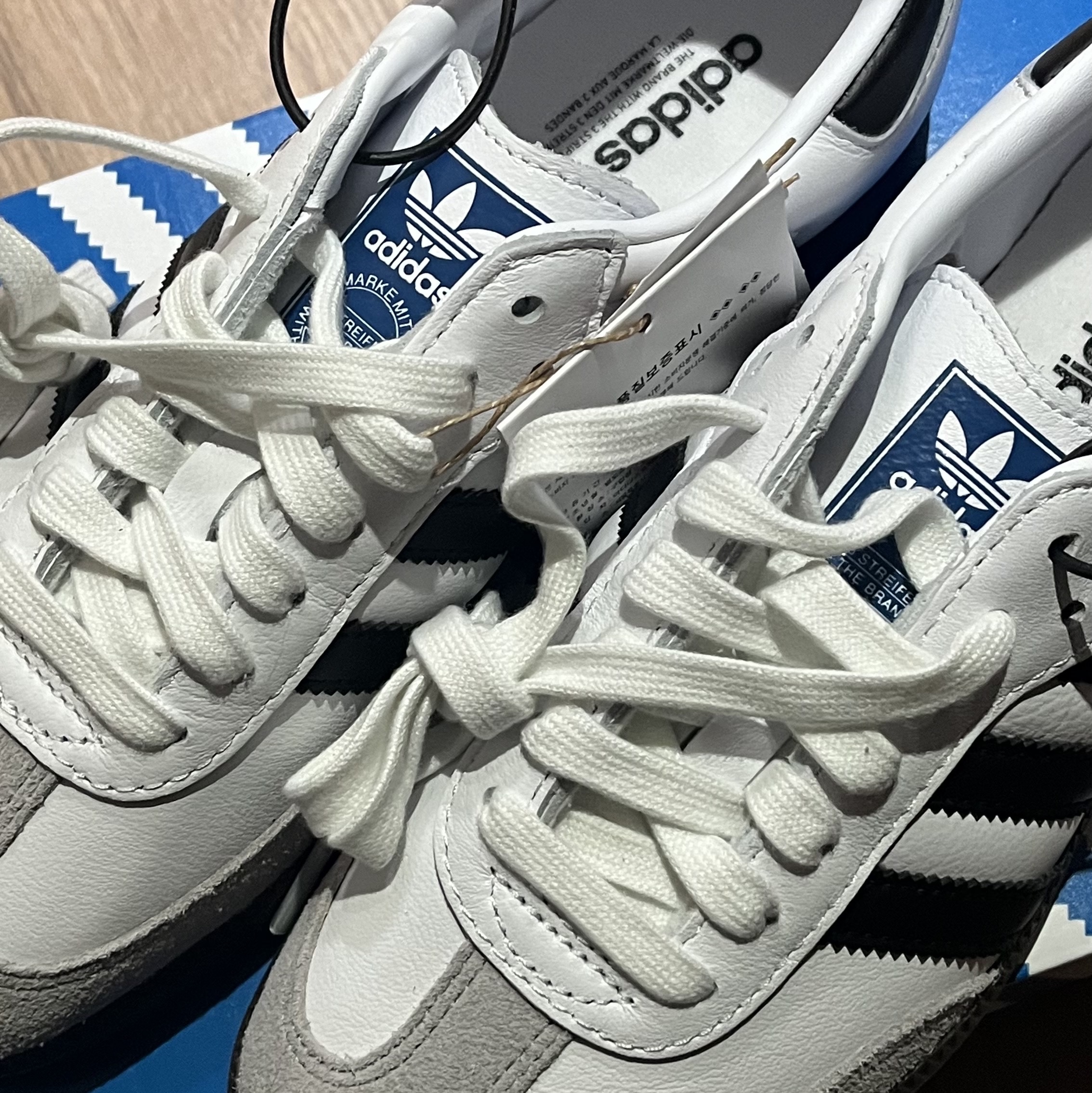 Adidas Samba OG Cloud White 착용 스타일