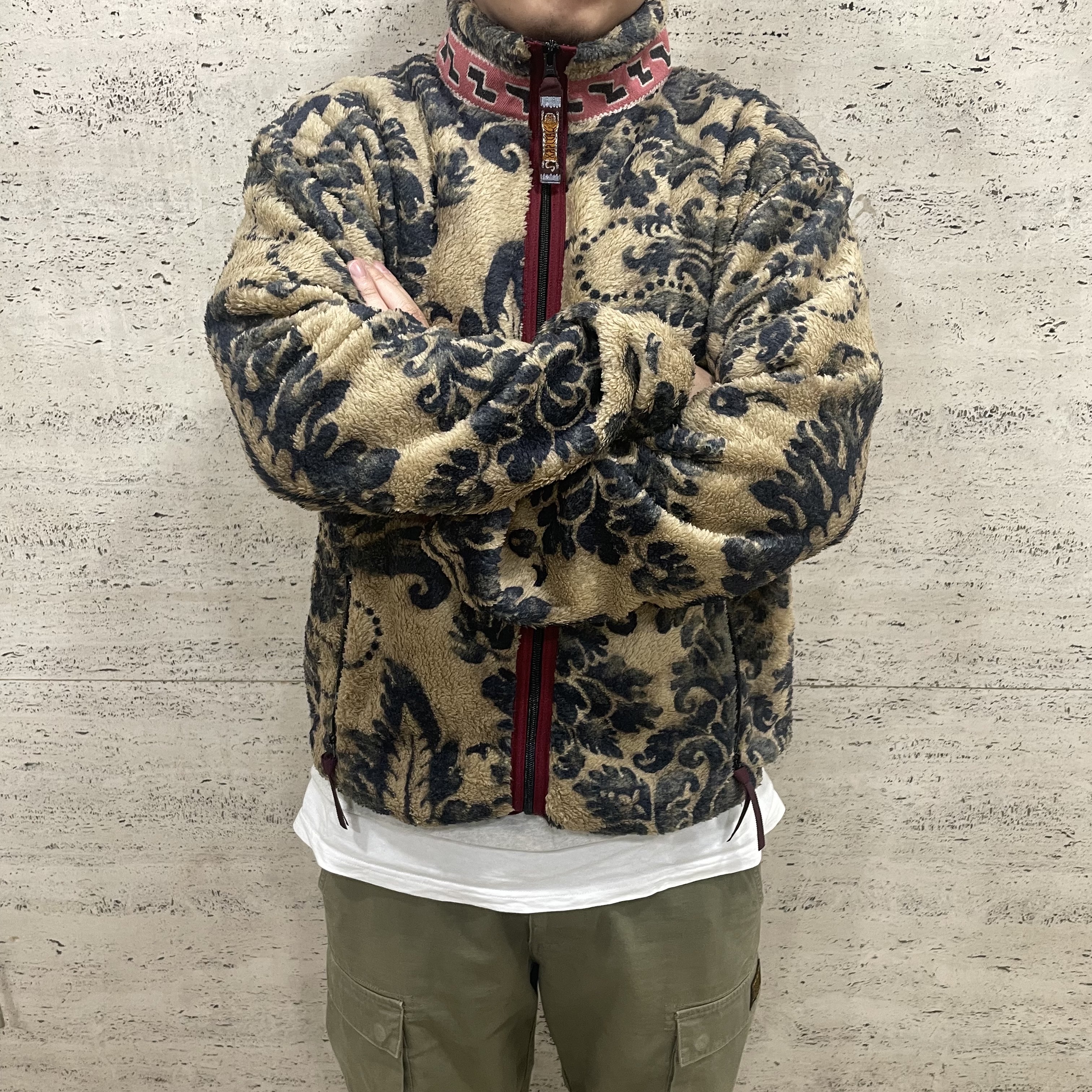 Kapital Damask Pattern Maria Fleece Zip Blouson Beige 착용 스타일 - 2