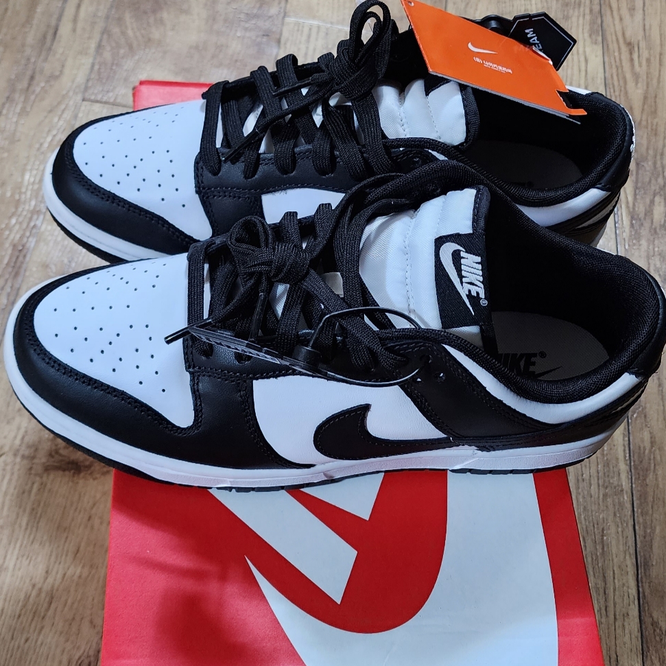 Nike Dunk Low Retro Black 착용 스타일 - 1