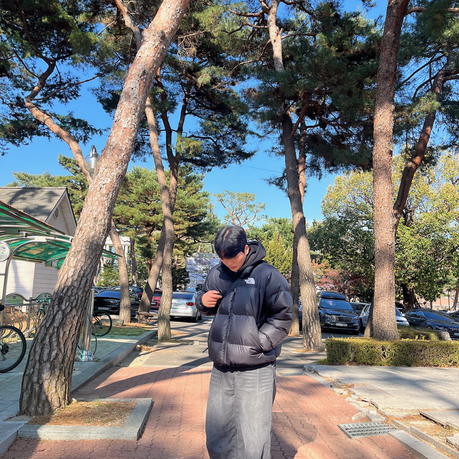 The North Face 1996 Eco Nuptse Jacket Black 착용 스타일 - 1