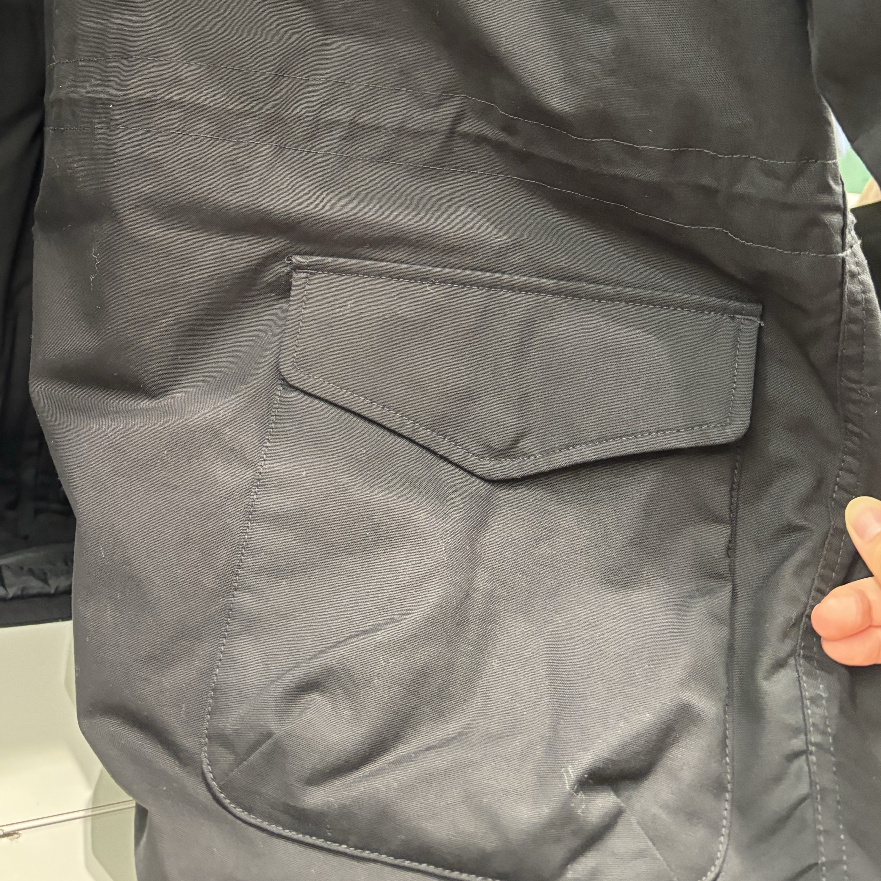 Uniqlo x Engineered Garments Pufftech Utility Jacket Brown, Uniqlo x Engineered Garments Pufftech Utility Jacket Olive 착용 스타일 - 3