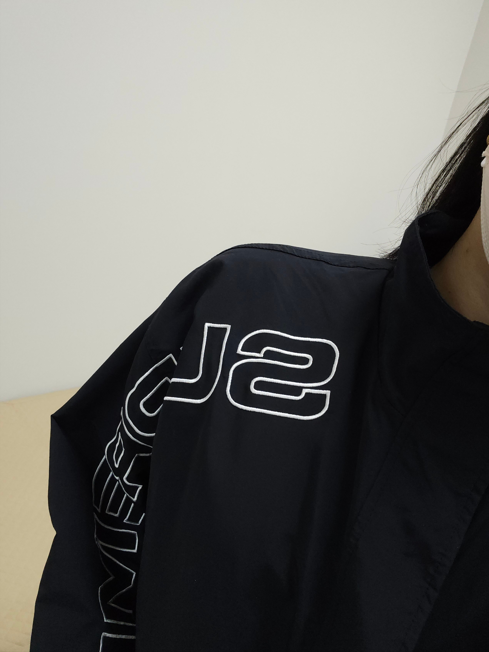 Supreme Spellout Embroidered Track Jacket Black - 23FW 착용 스타일 - 1