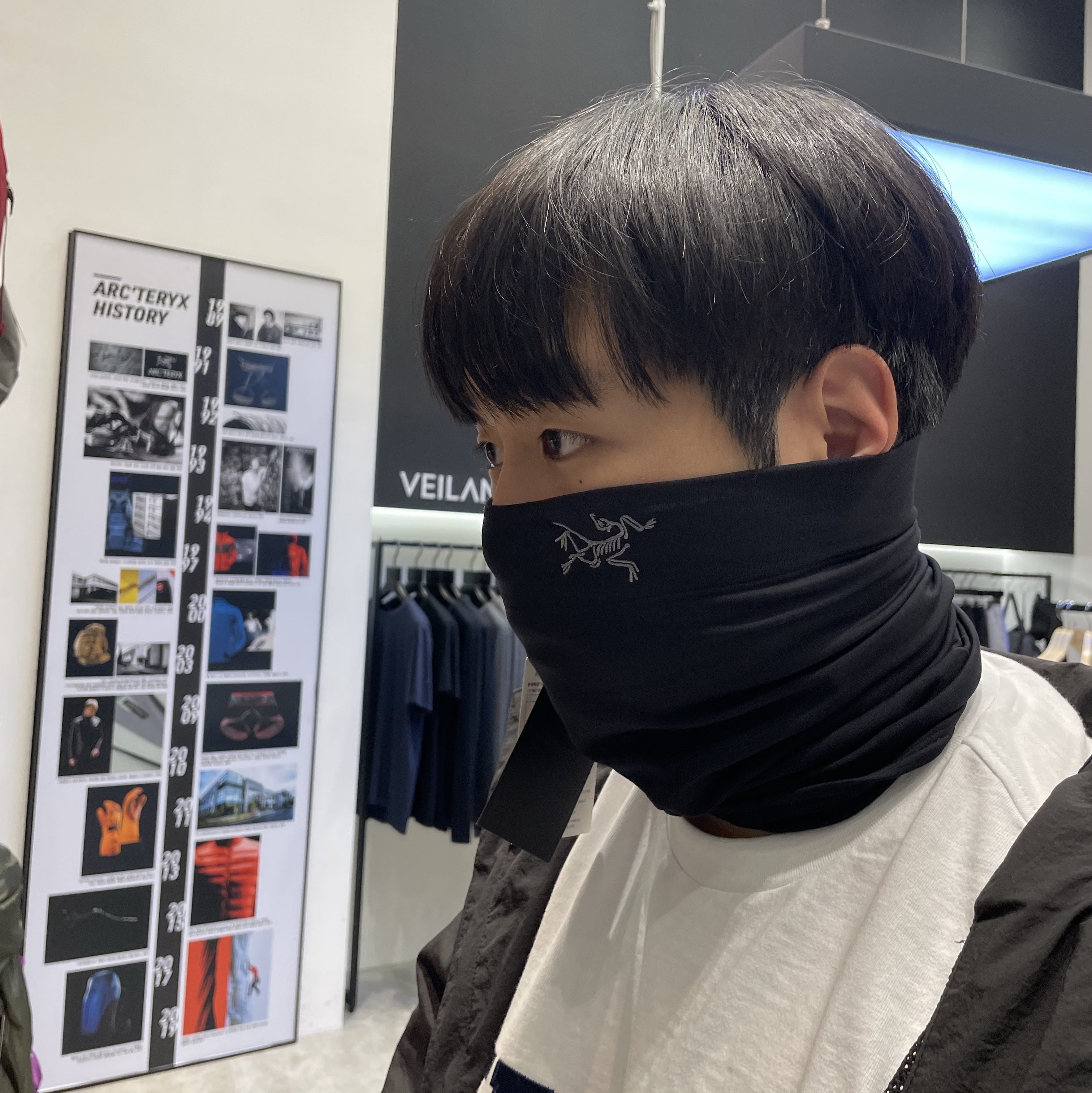 Arc'teryx Rho Neck Gaiter Long Black 착용 스타일 - 1