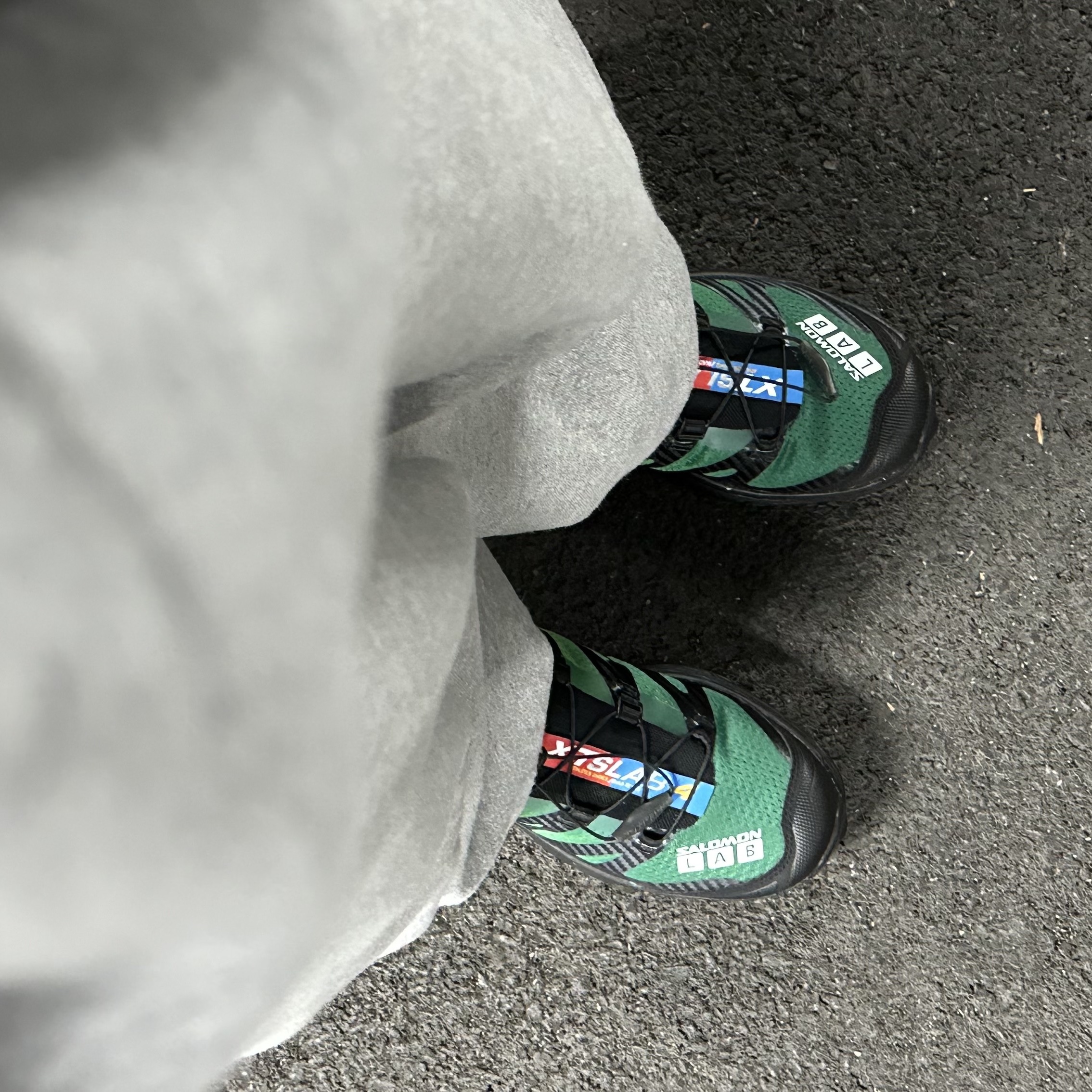 Salomon XT-4 Eden Bright Lime Green 착용 스타일