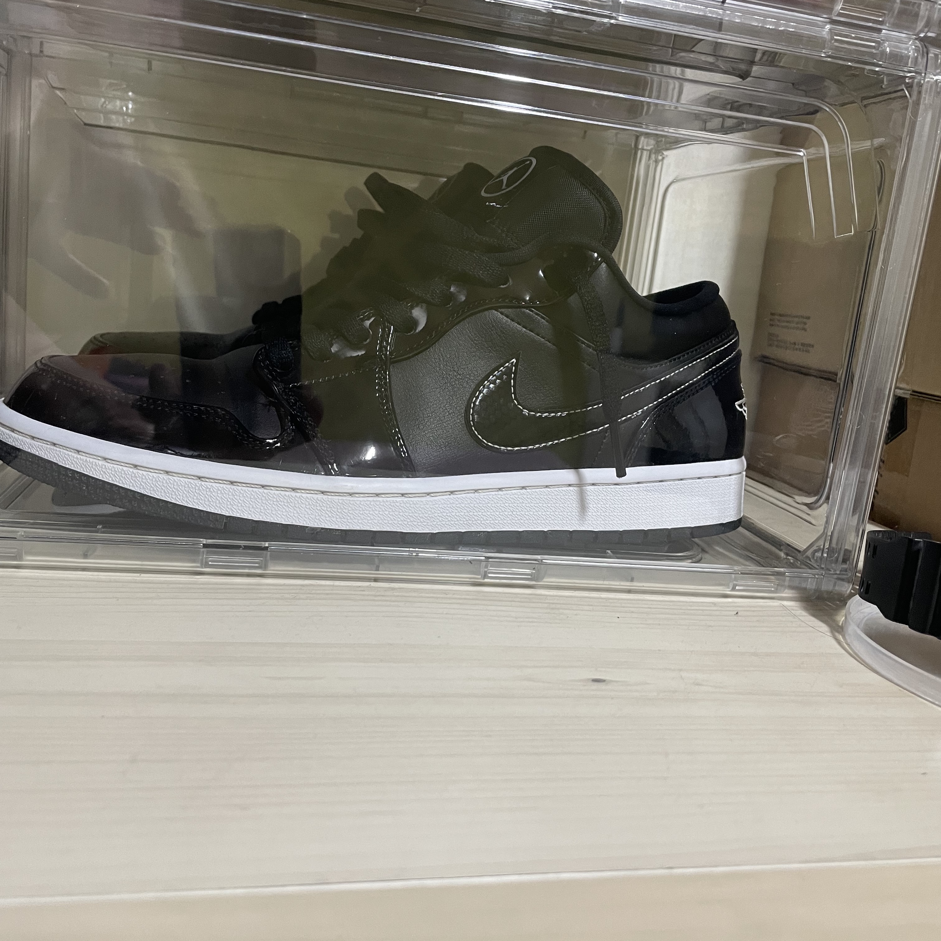 Jordan 1 Low SE ASW Black 착용 스타일 - 1