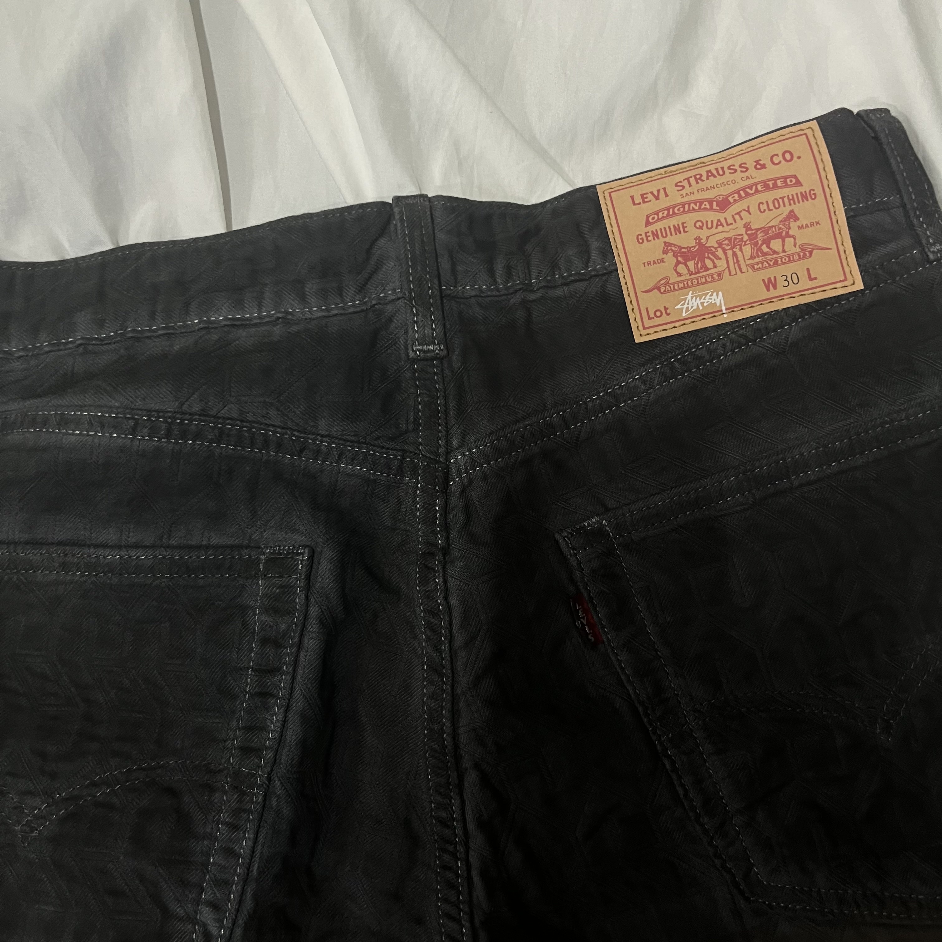 Stussy x Levi's Jacquard Jean Black 착용 스타일 - 2