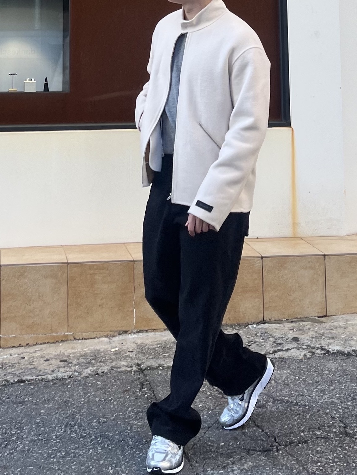 (W) Nike P-6000 White Metallic Silver 착용 스타일 - 2