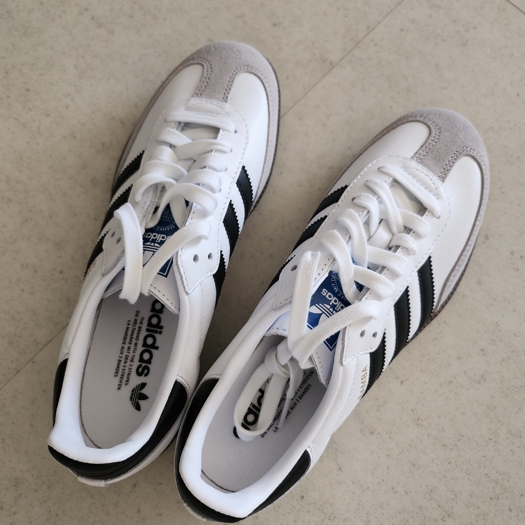 Adidas Samba OG Cloud White 착용 스타일