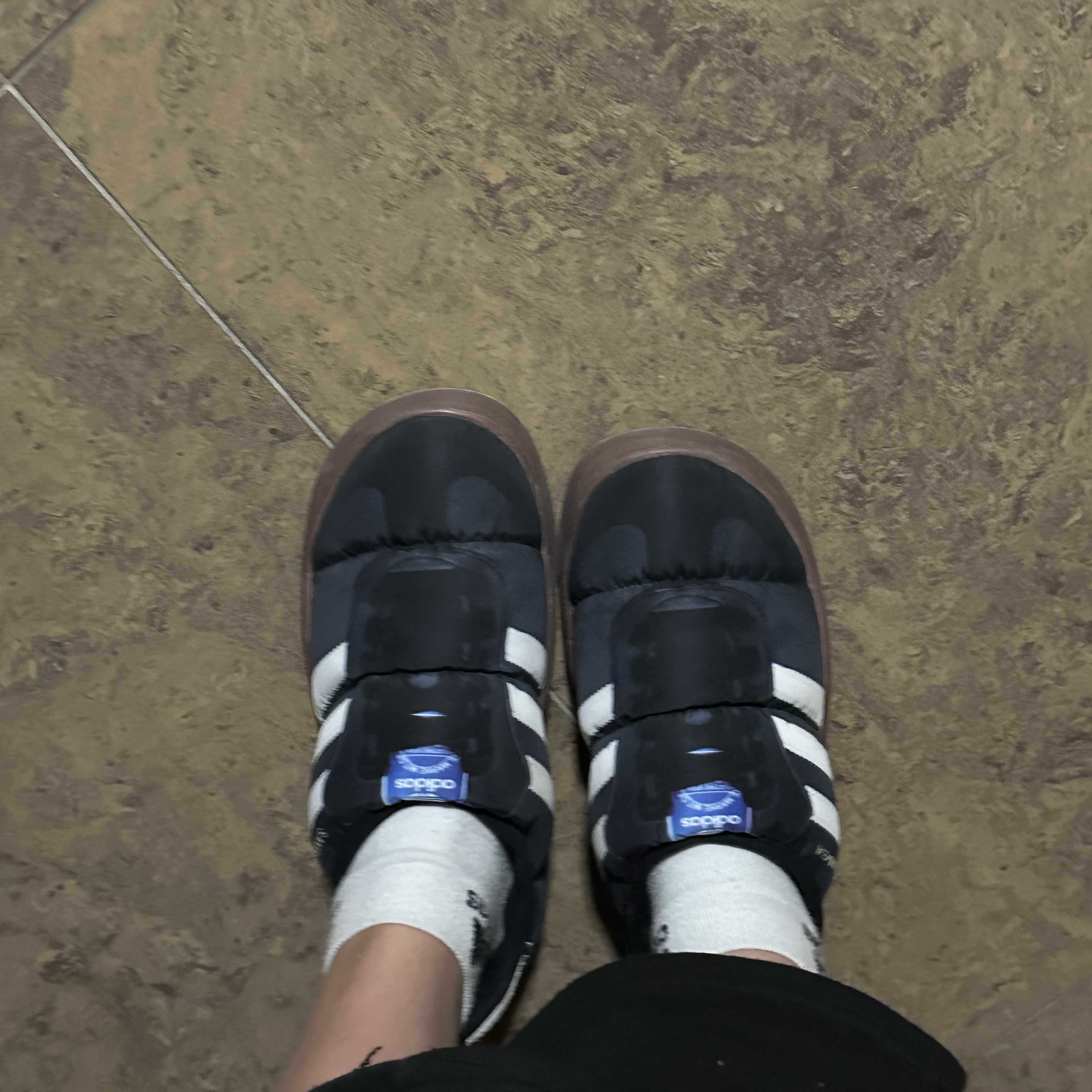 Adidas Puffylette Samba Core Black 착용 스타일 - 4