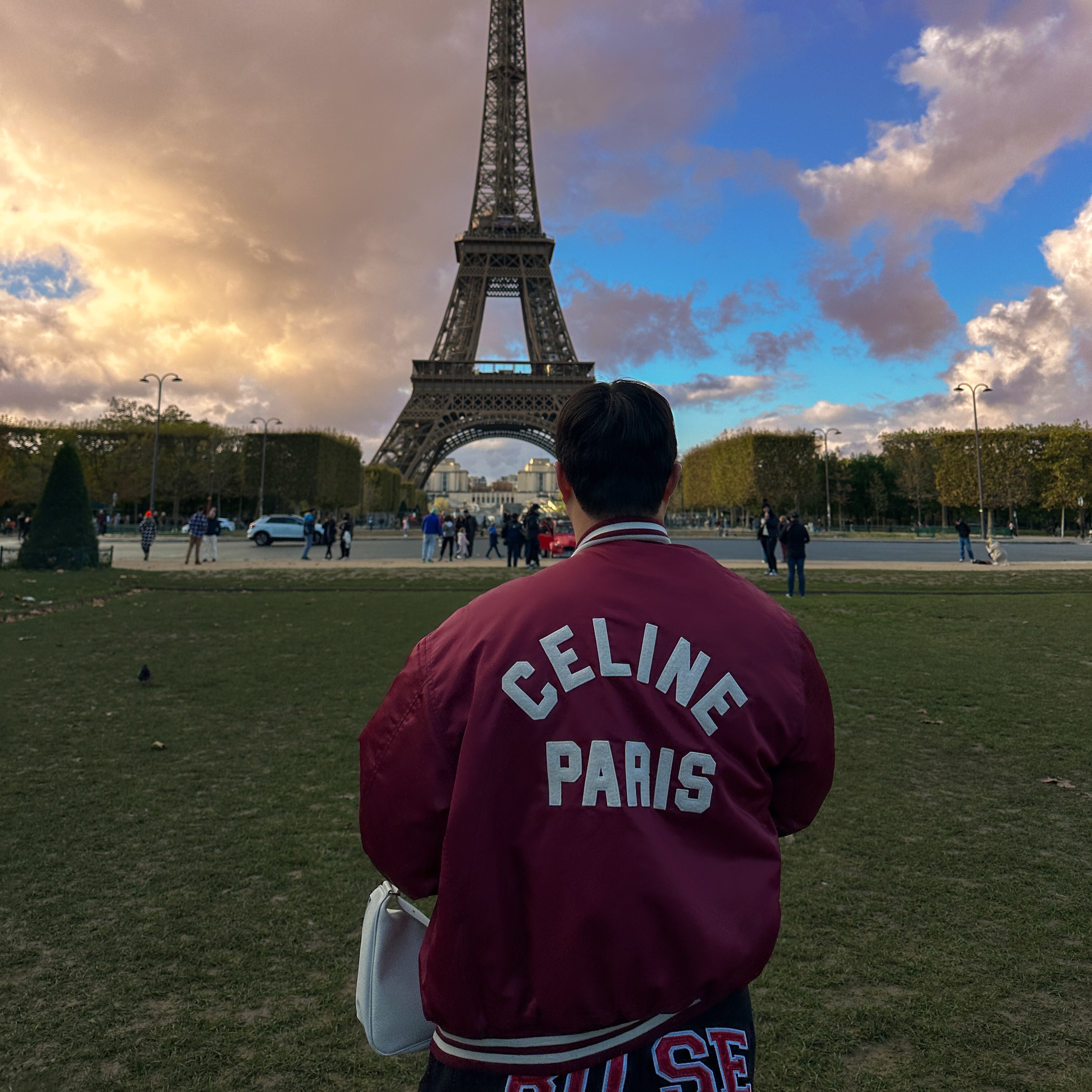 (W) Celine Teddy Jacket in Nylon Burgundy 착용 스타일 - 2