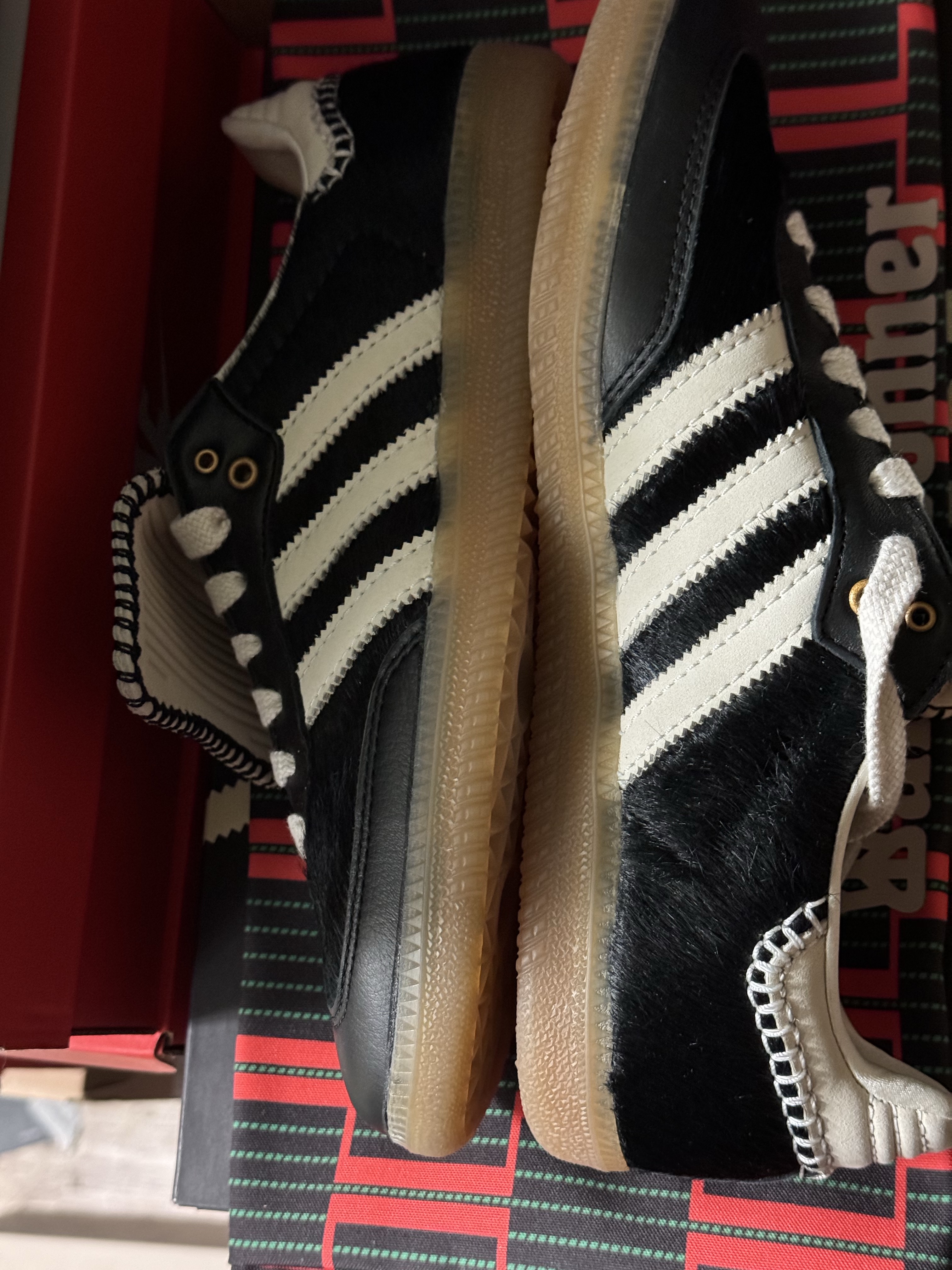 Adidas x Wales Bonner Pony Tonal Samba Core Black Cream White 착용 스타일 - 2