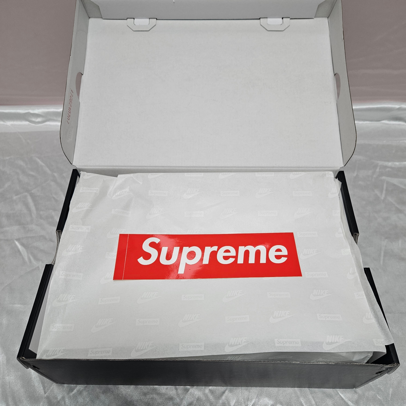 Nike x Supreme Air Force 1 Low Baroque Brown 착용 스타일 - 5