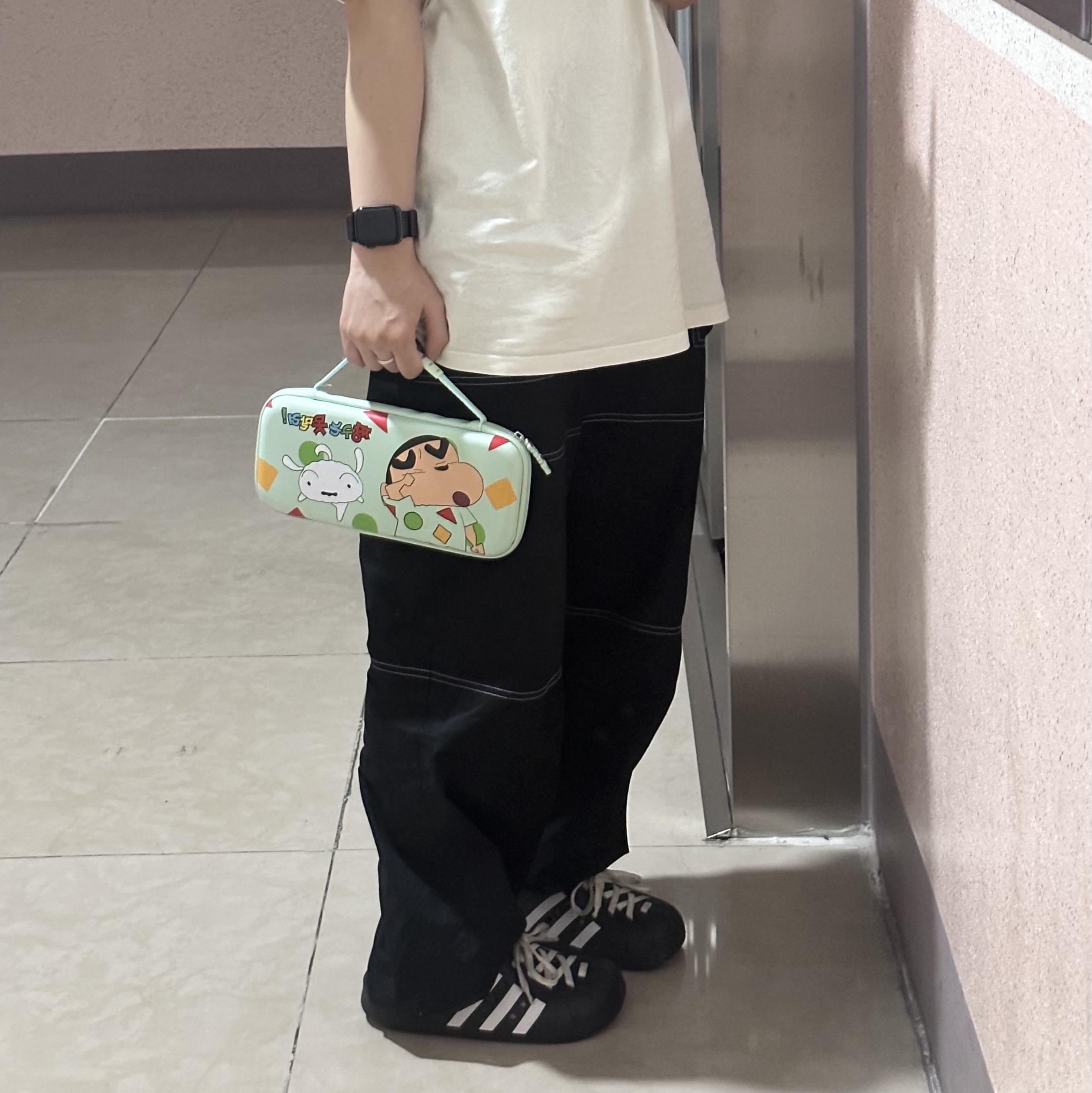 Adidas Adilette Clog Black White ์ฐฉ์ฉ ์คํ์ผ - 5