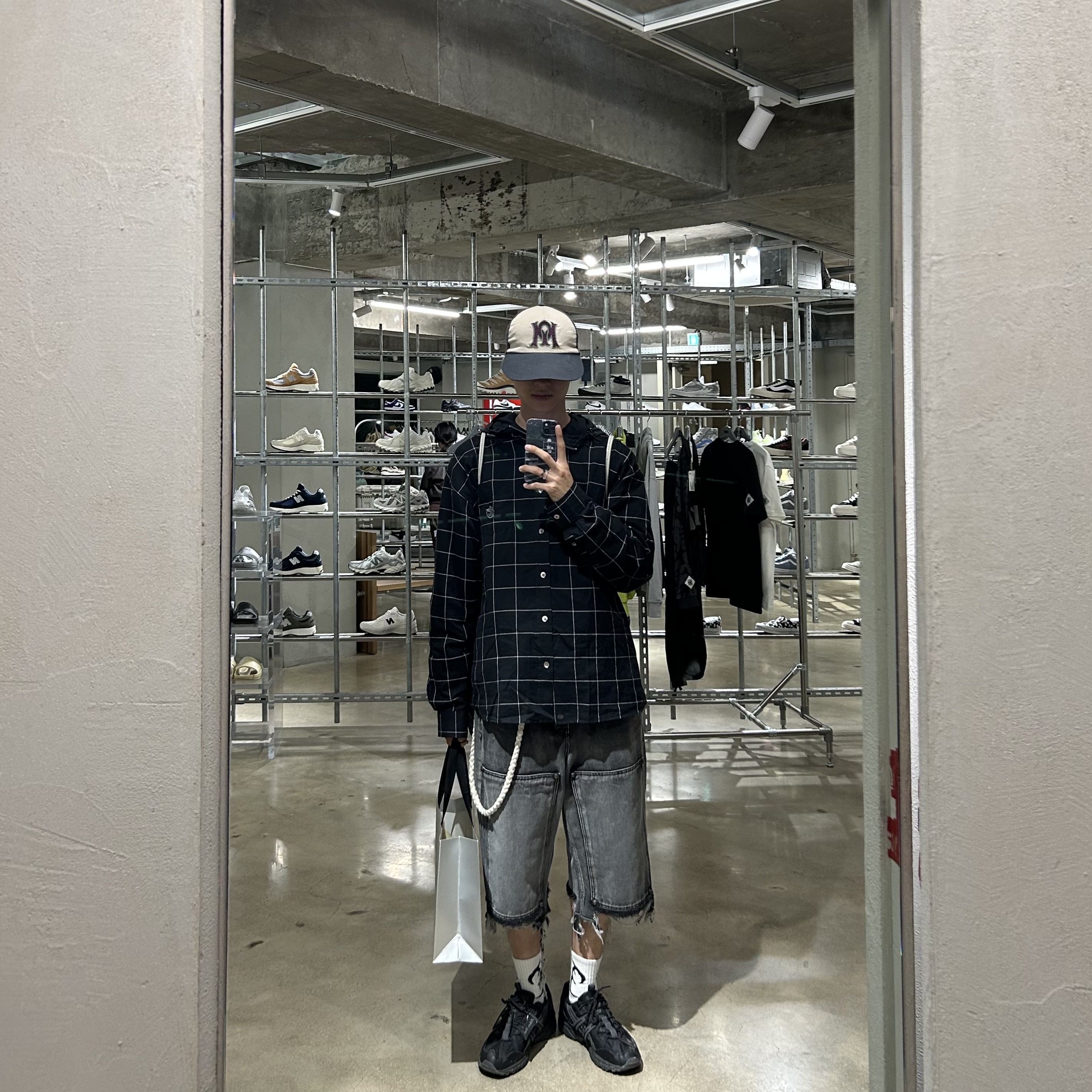 Stussy Lightweight Classic Shirt Black Windowpane 착용 스타일 - 1