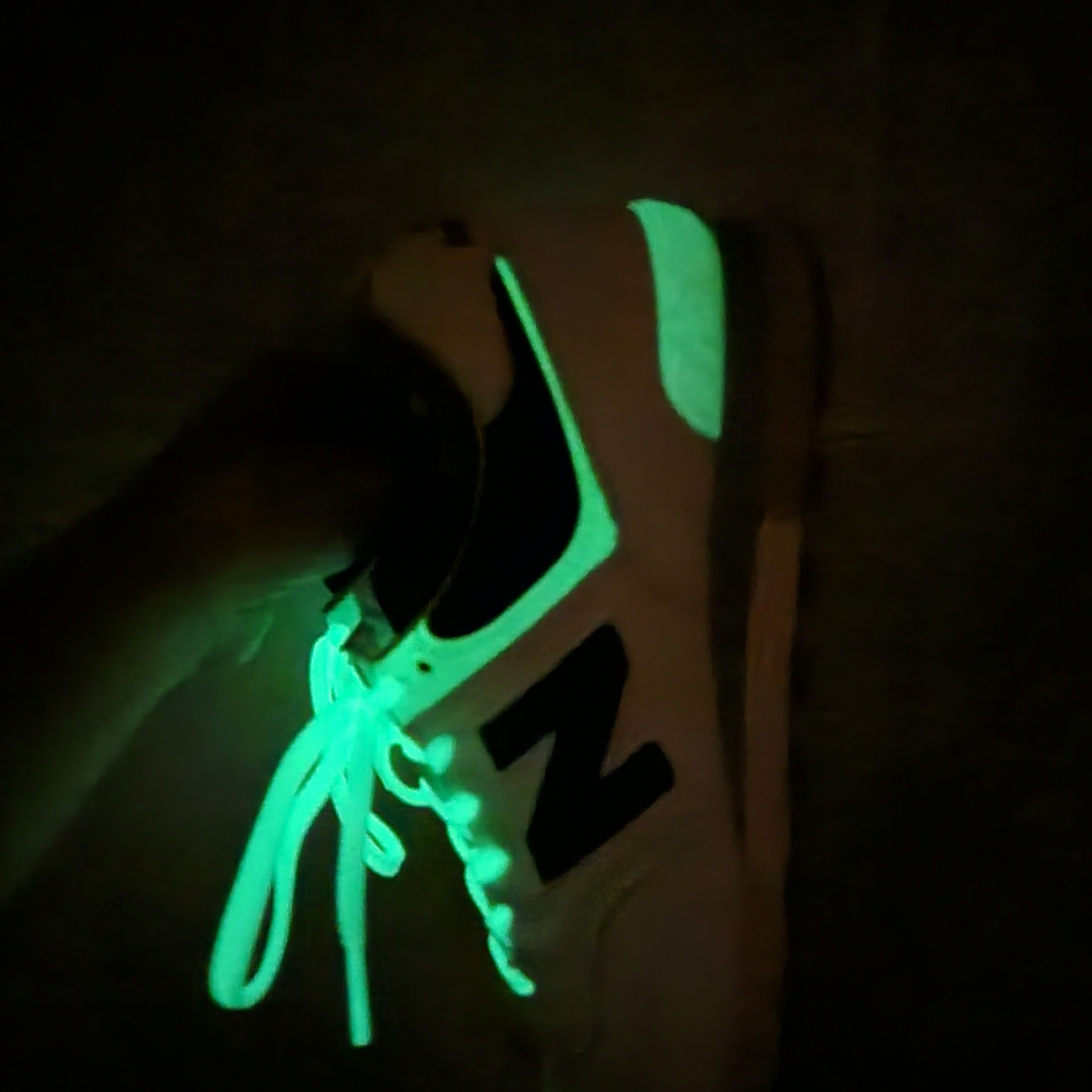 New Balance x The Apartment 576 Made in UK Cream Agave 착용 스타일