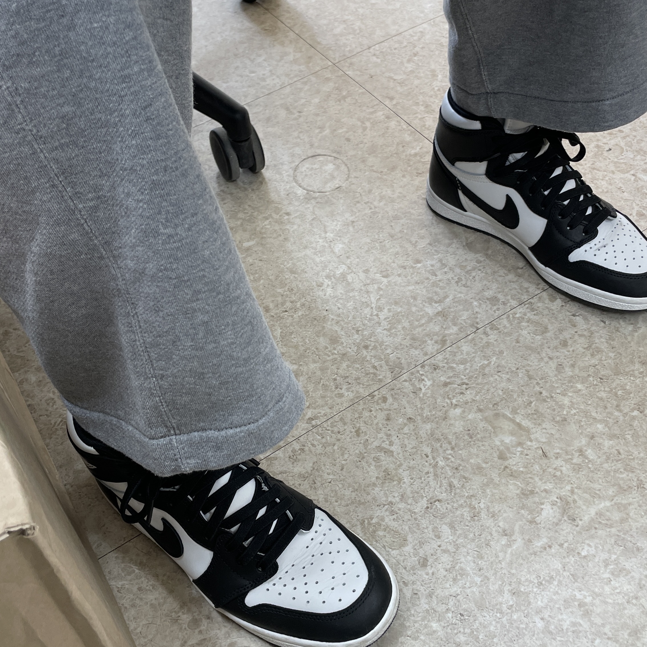 Jordan 1 High 85 Black White 착용 스타일
