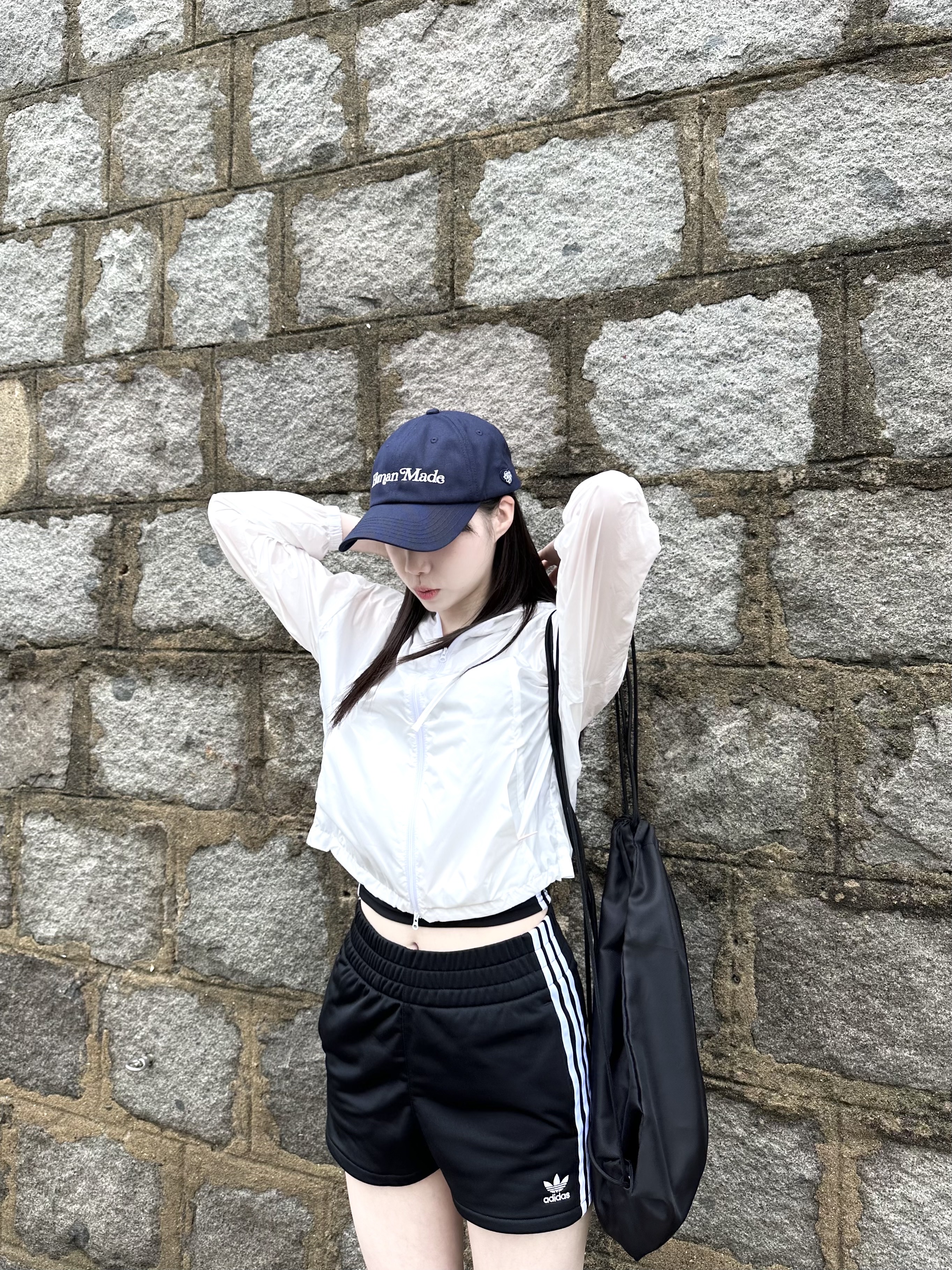Human Made x Verdy Girls Don't Cry White Day 6 Panel Cap Navy, Salomon x Sandy Liang XT-6 Expanse Cradle Pink 착용 스타일 - 1