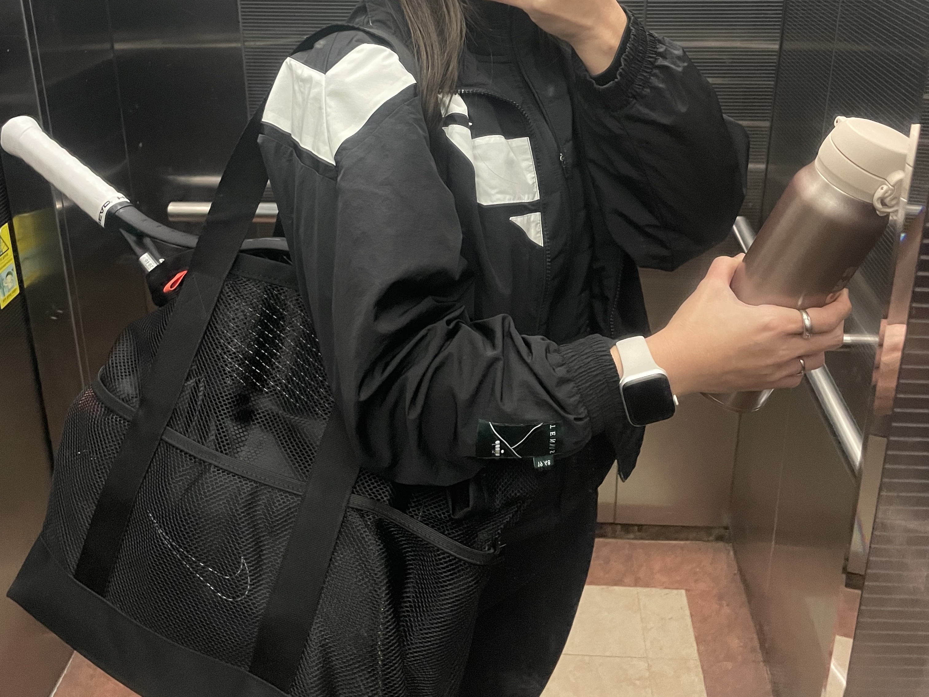 Nike Member Days Sports Mesh Bag & Pouch 착용 스타일