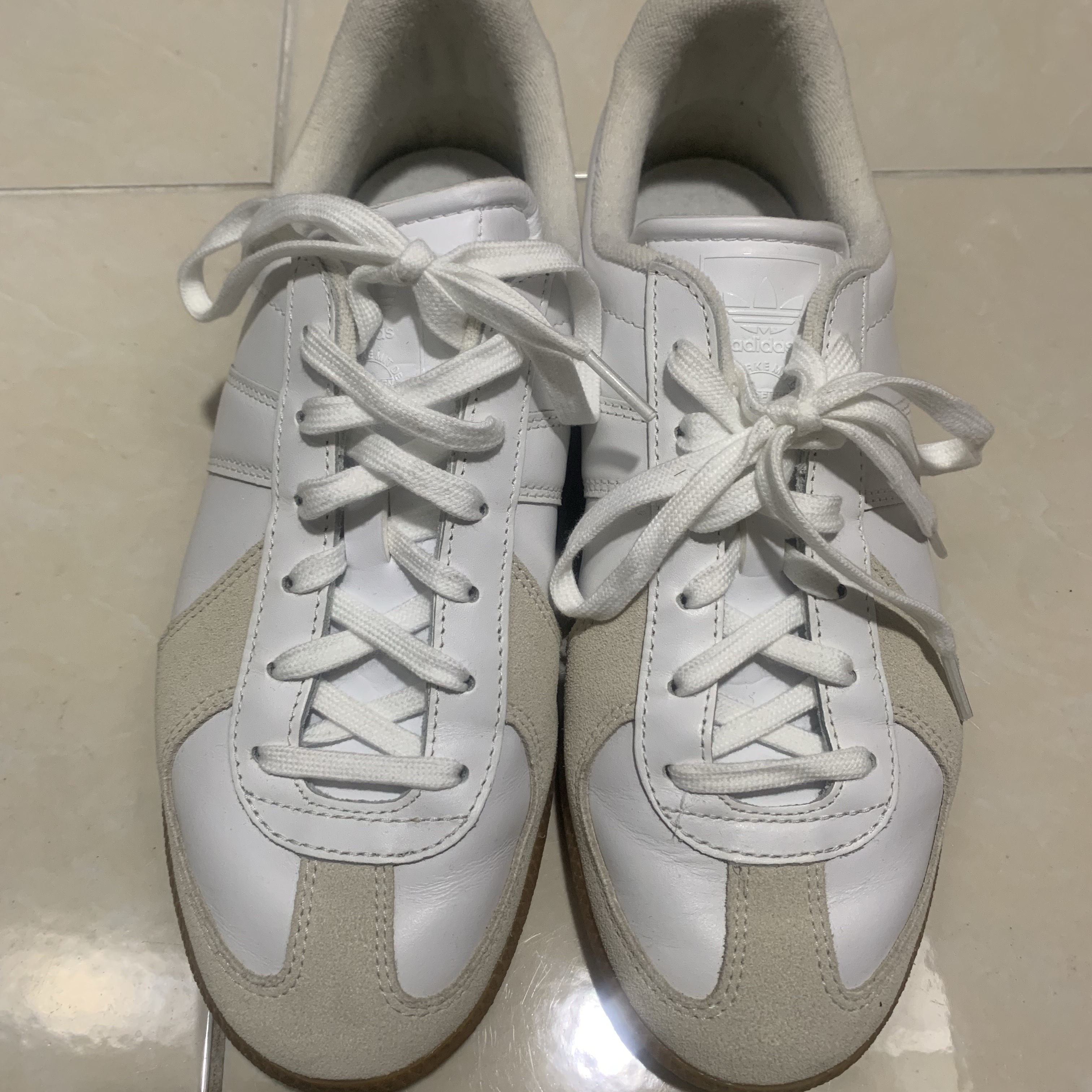 Adidas BW Army White 착용 스타일