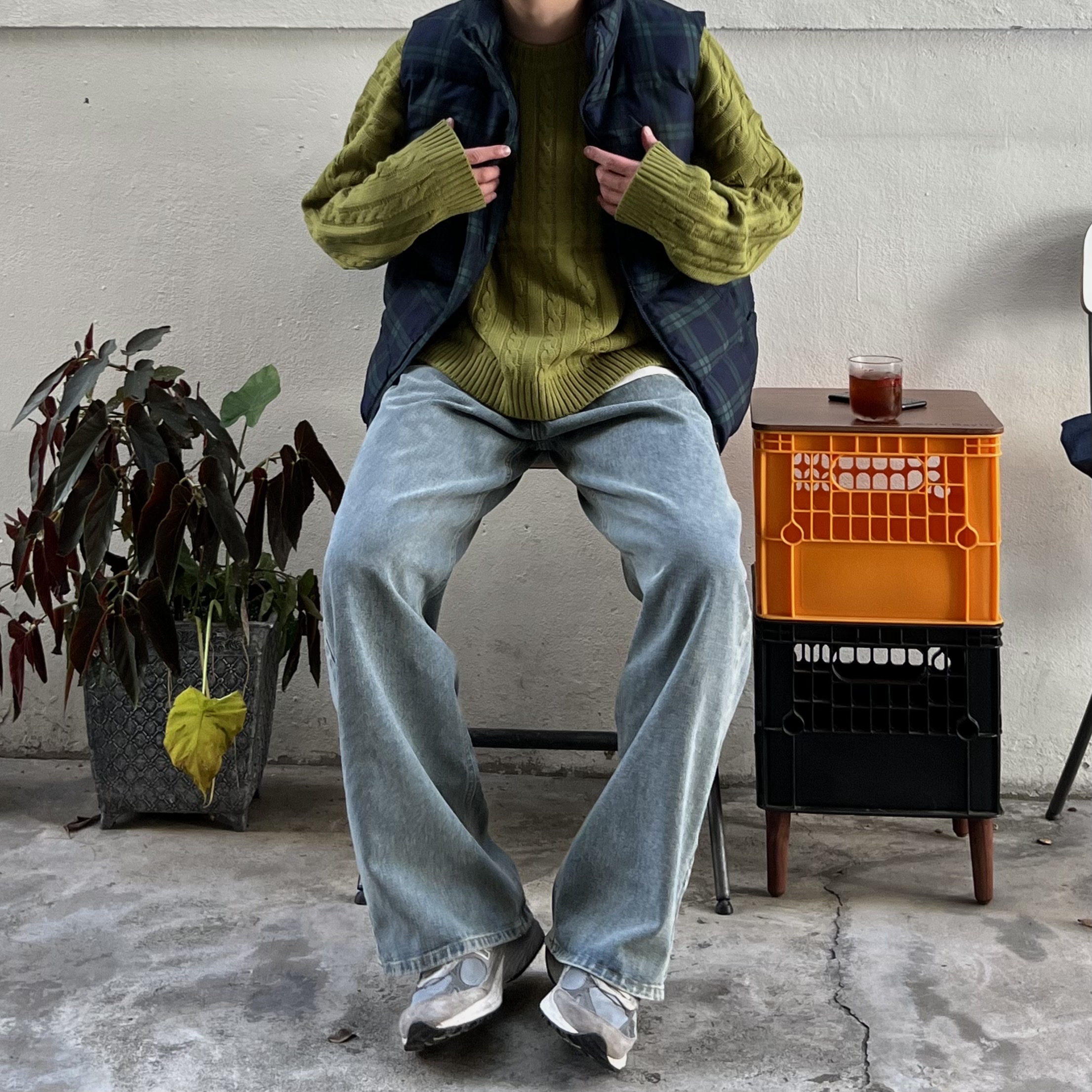 New Balance 993 Made in USA Grey - D Standard, A.P.C. Daniela Shopping Bag Indigo 착용 스타일 - 2