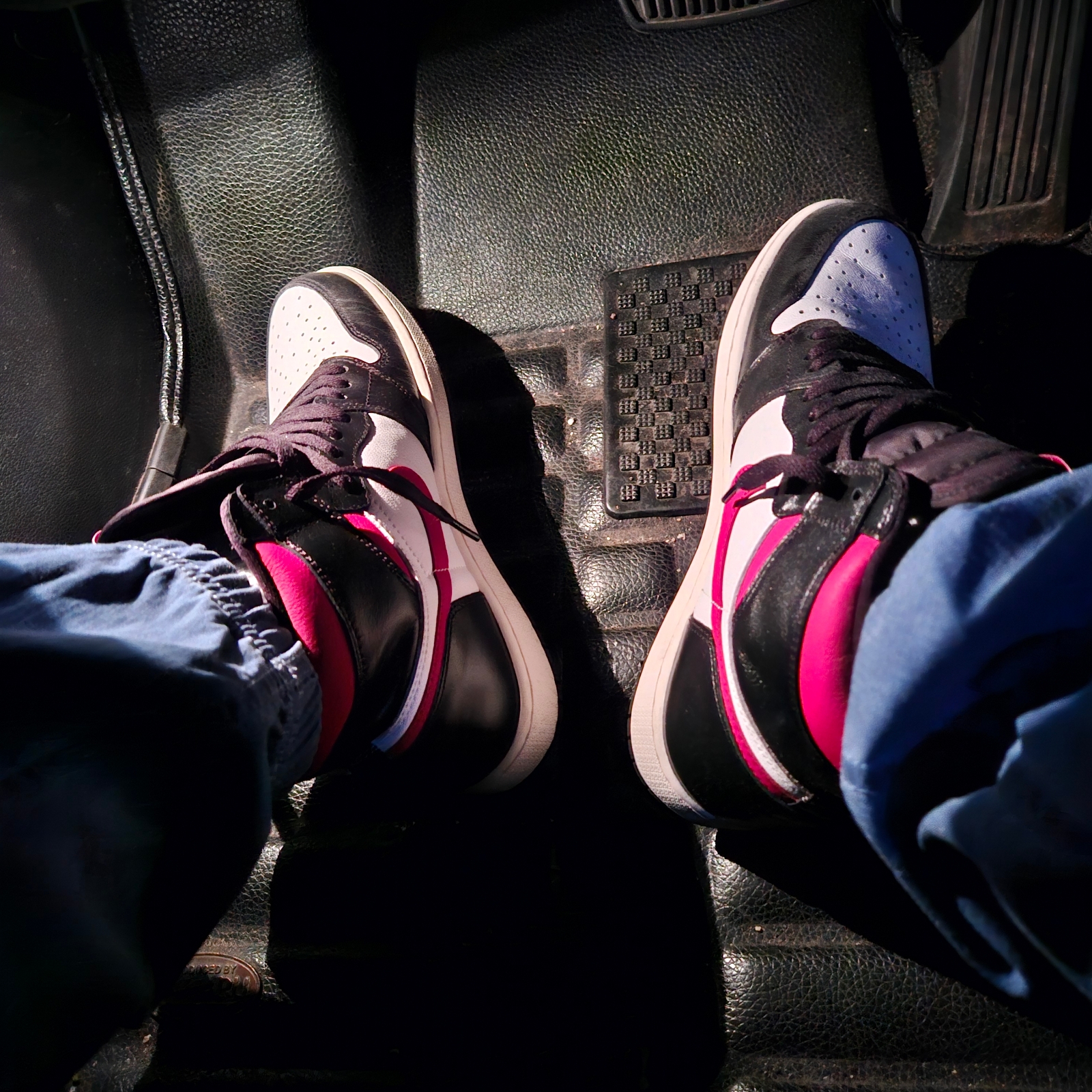 Jordan 1 Retro High OG Gym Red, Nike ACG Watchman Peak Pants Blue Void - Asia 착용 스타일 - 1