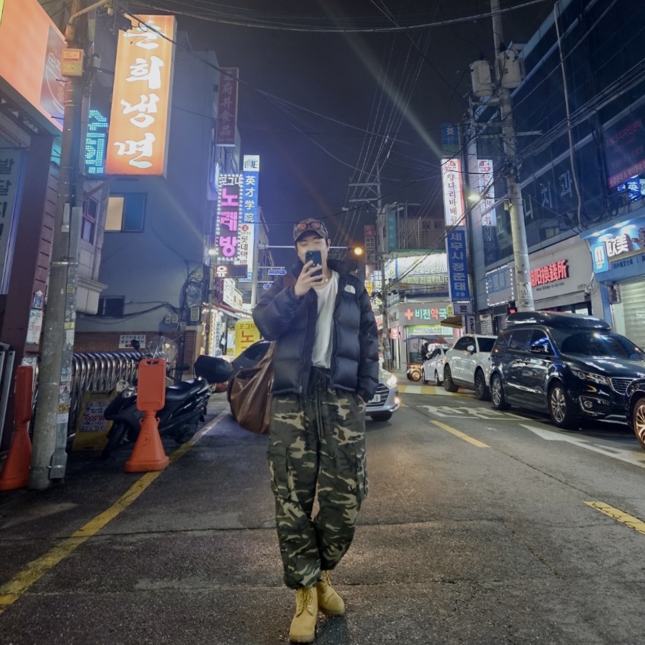 The North Face 1996 Eco Nuptse Jacket Black, ETCE New Vision Camo Cap Night Jungle 착용 스타일