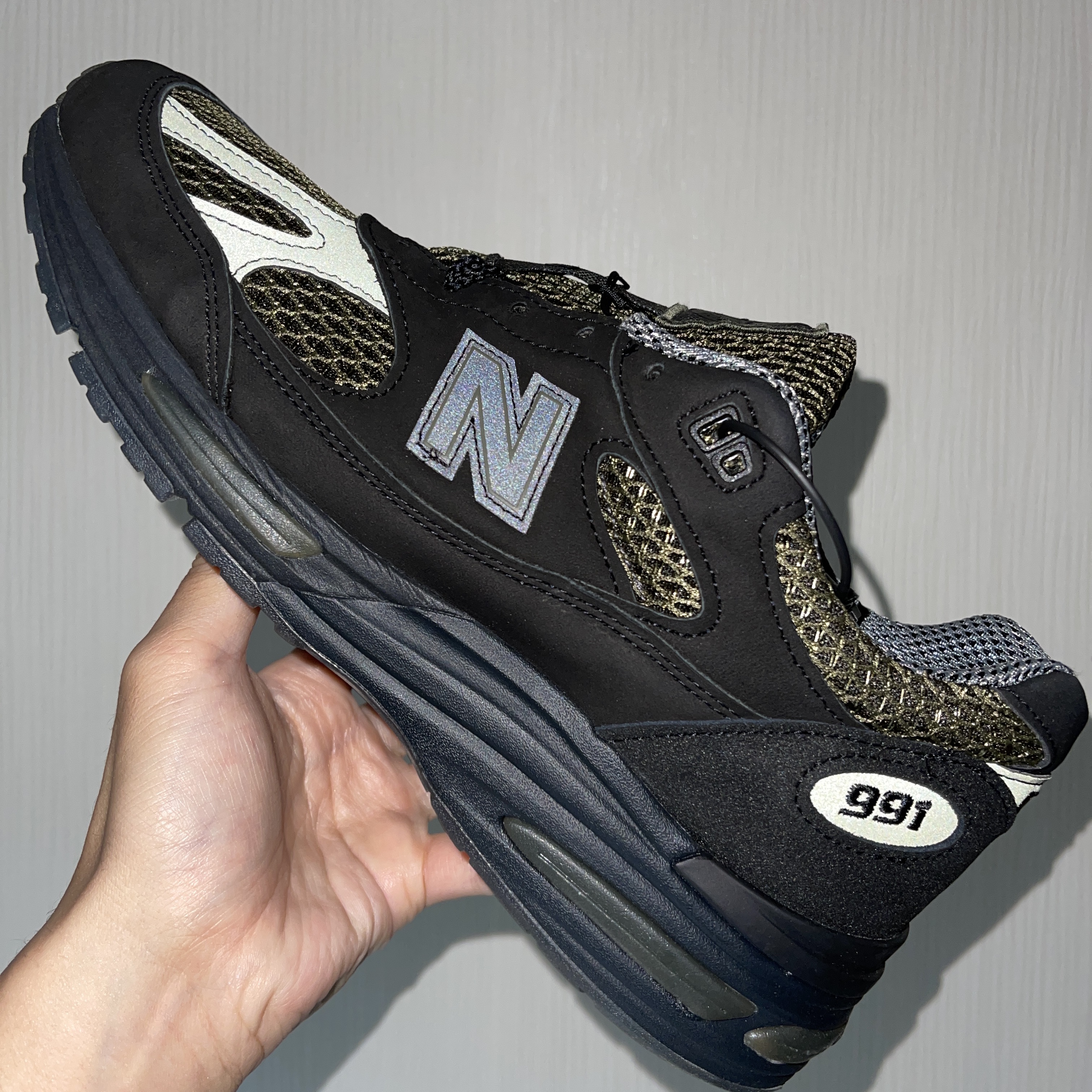 New Balance x Stone Island 991v2 Made in UK Black Olive Night 착용 스타일
