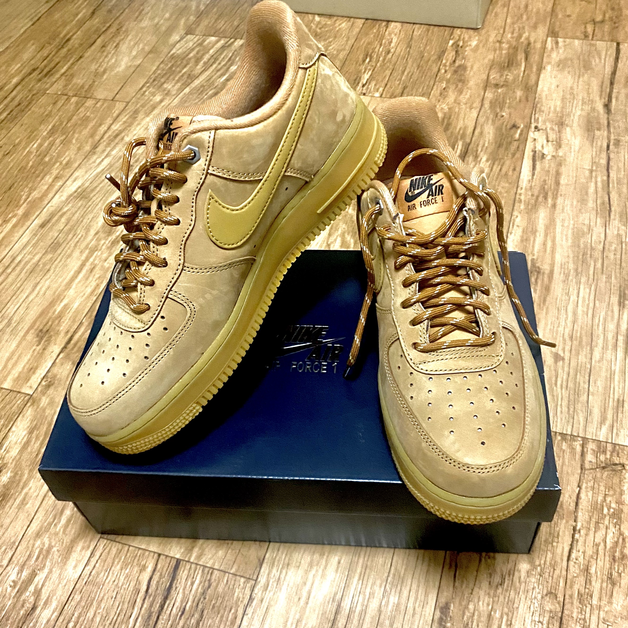 Nike Air Force 1 '07 WB Flax 착용 스타일