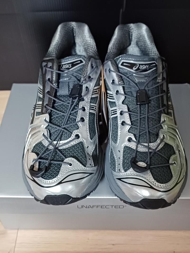 Asics x Unaffected Gel-Kayano 14 Silver Moon 착용 스타일 - 1