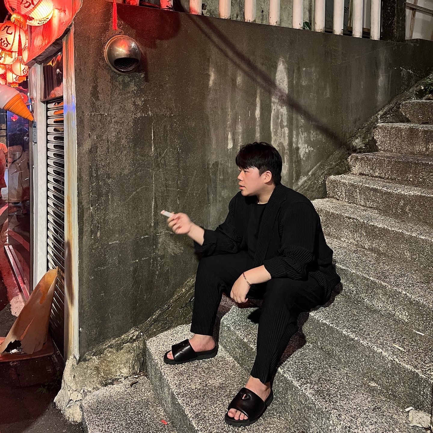 Homme Plisse Issey Miyake Basics Pants Black, Homme Plisse Issey Miyake Basics Jacket Black 착용 스타일