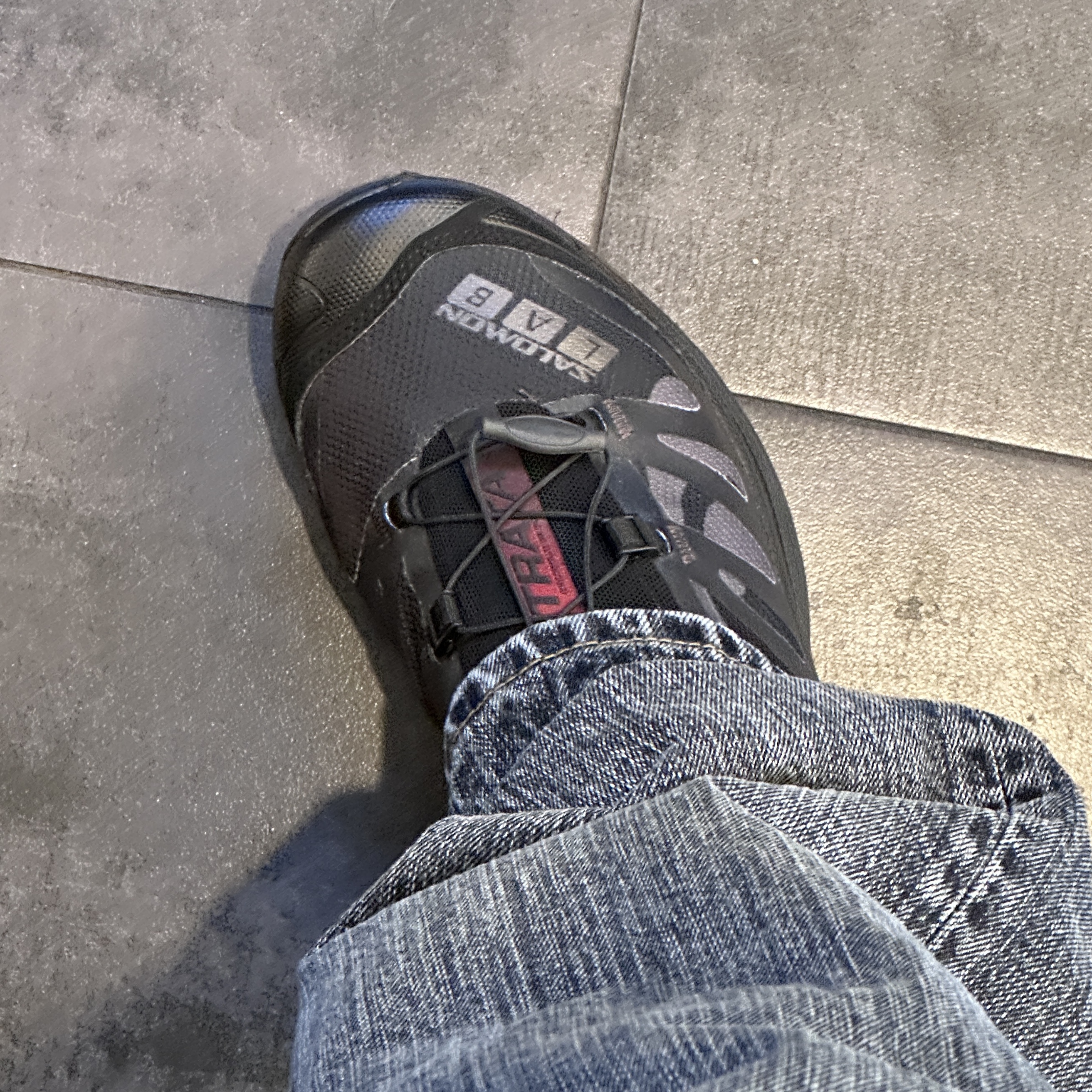 Salomon x Slam Jam XT-4 Black Magnet Goji Berry 착용 스타일