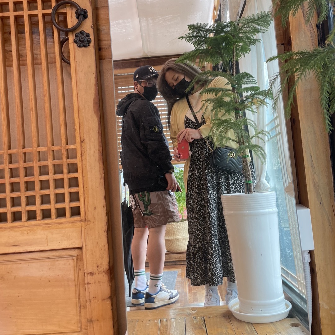 Jordan 1 x Travis Scott x Fragment Retro Low OG SP Military Blue, Jordan x Travis Scott Pool Shorts - Asia 착용 스타일