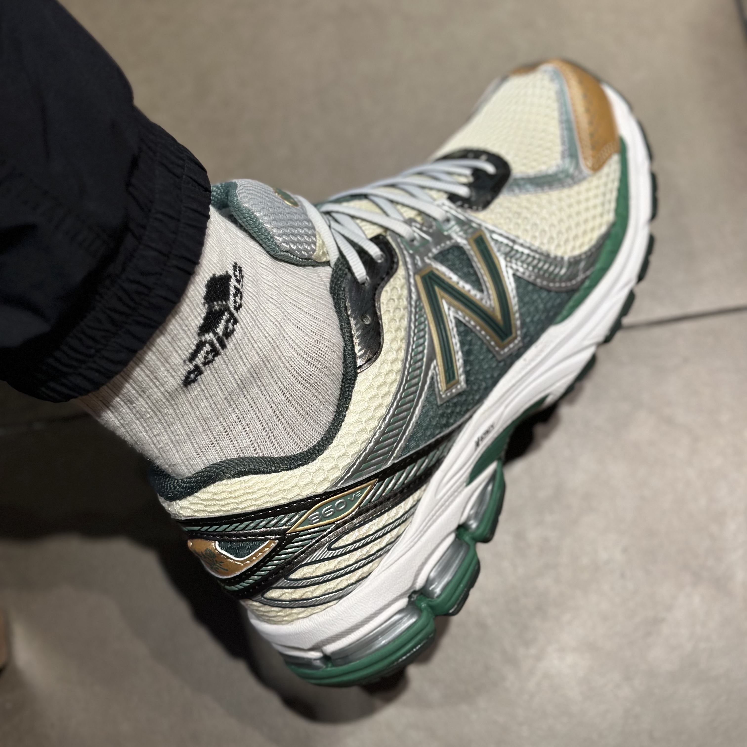 New Balance x Aime Leon Dore 860v2 Green 착용 스타일