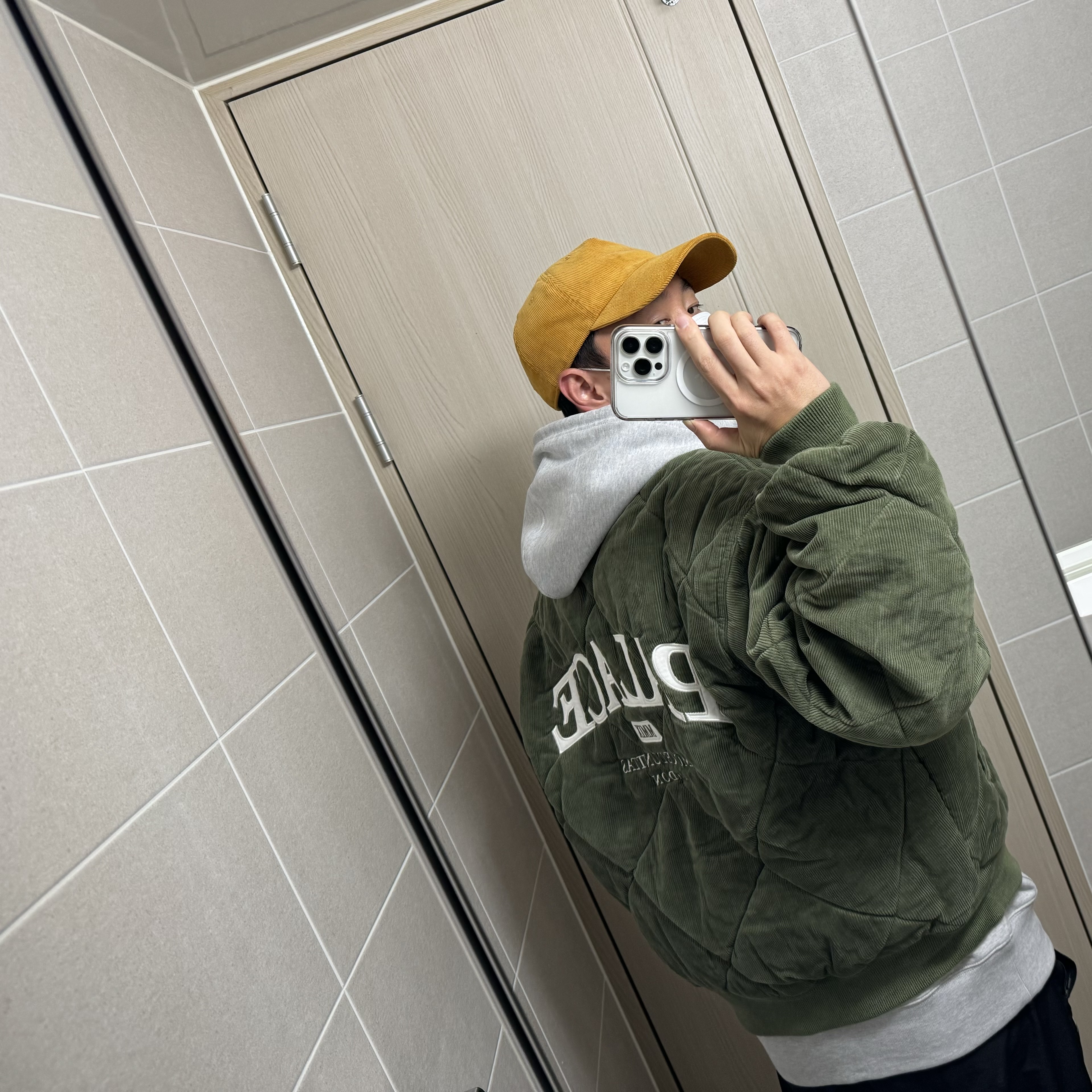 Palace Quilted Jacket The Deep Green - 23FW, Nike SB Heritage 86 Corduroy WSD Cap Chutney 착용 스타일