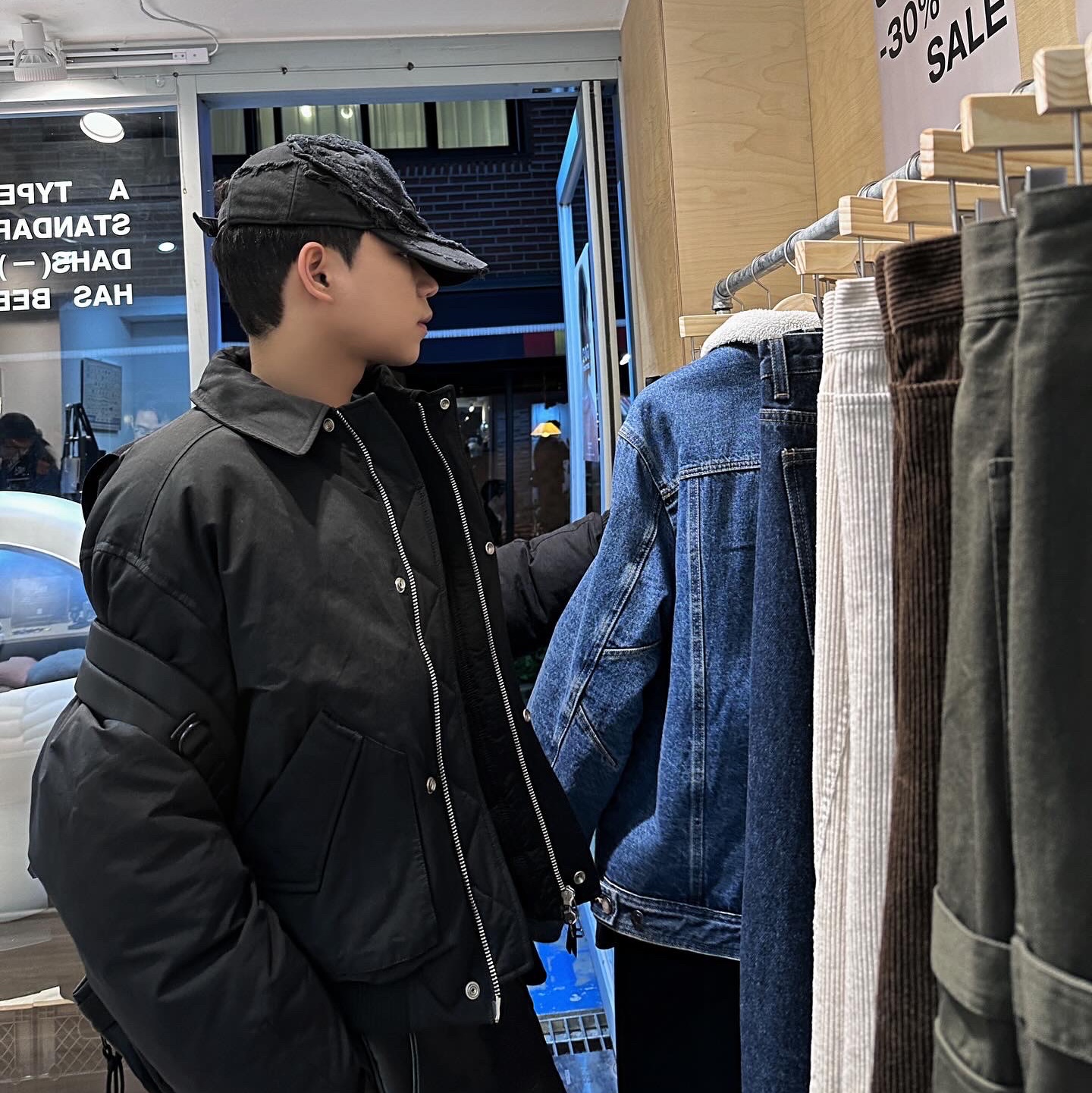Diesel C-Obi Baseball Cap Black, Our Legacy Ladon Leather Keychain Black 착용 스타일 - 3