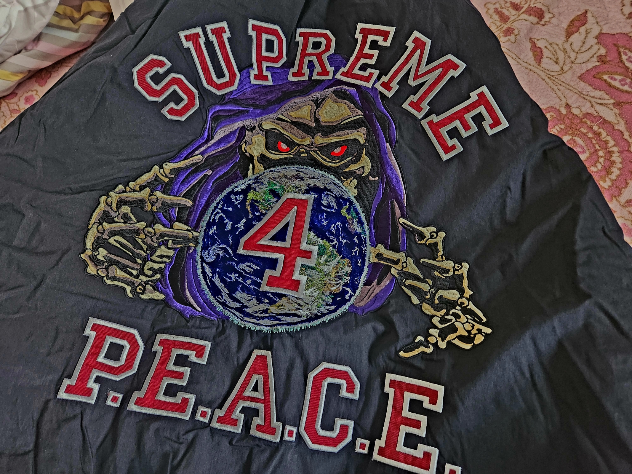 Supreme Peace Embroidered Work Jacket Navy - 23FW 착용 스타일