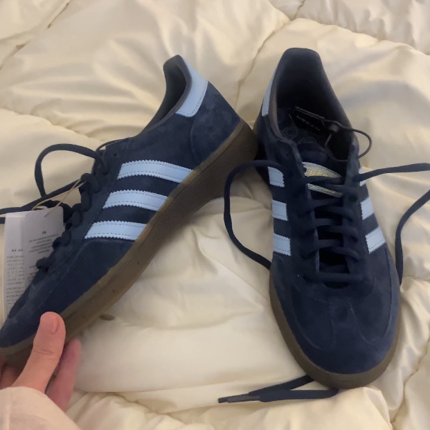 Adidas Spezial Handball Collegiate Navy 착용 스타일