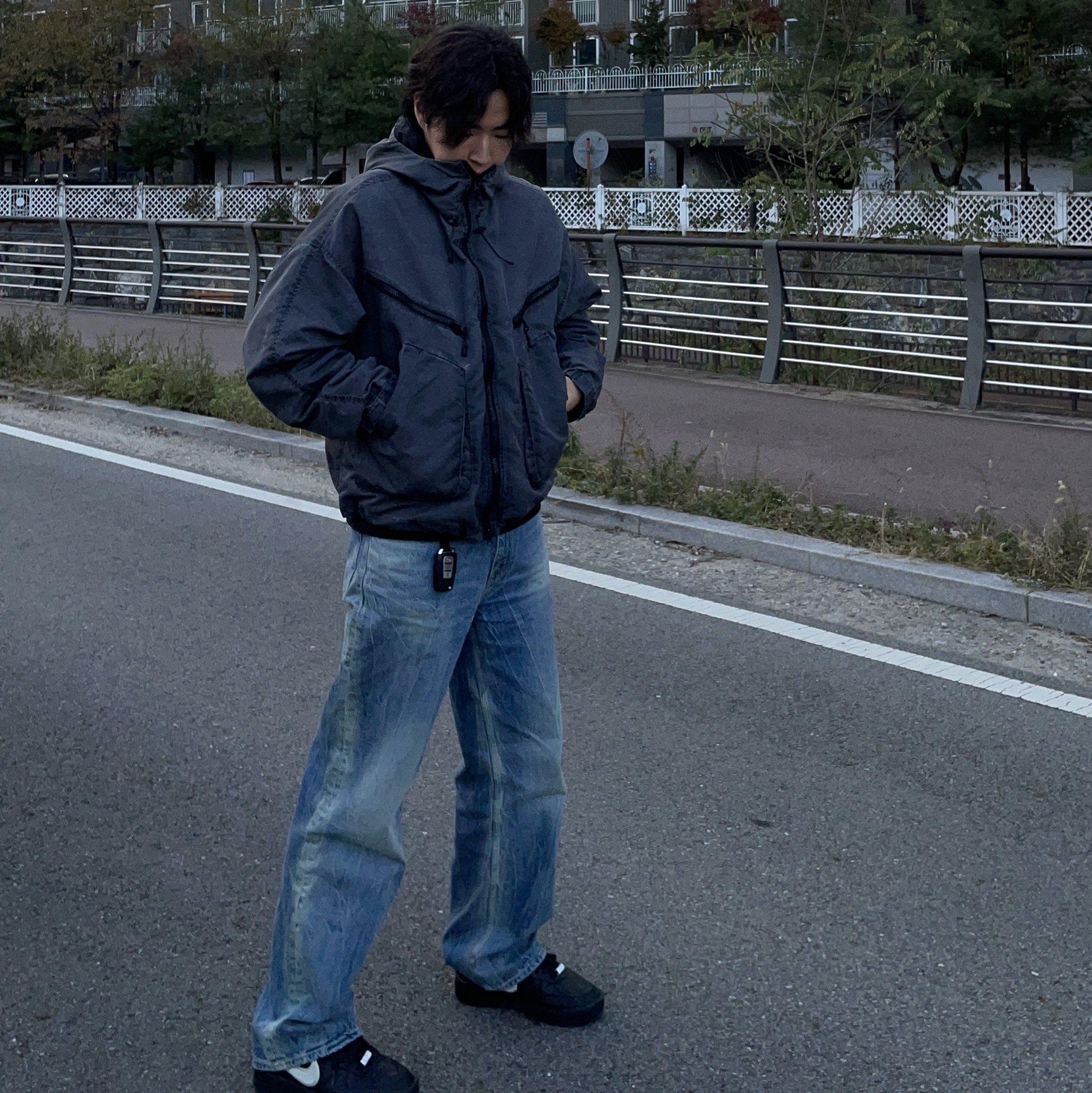 Nike x Ambush Air Force 1 Low SP Black 착용 스타일 - 3
