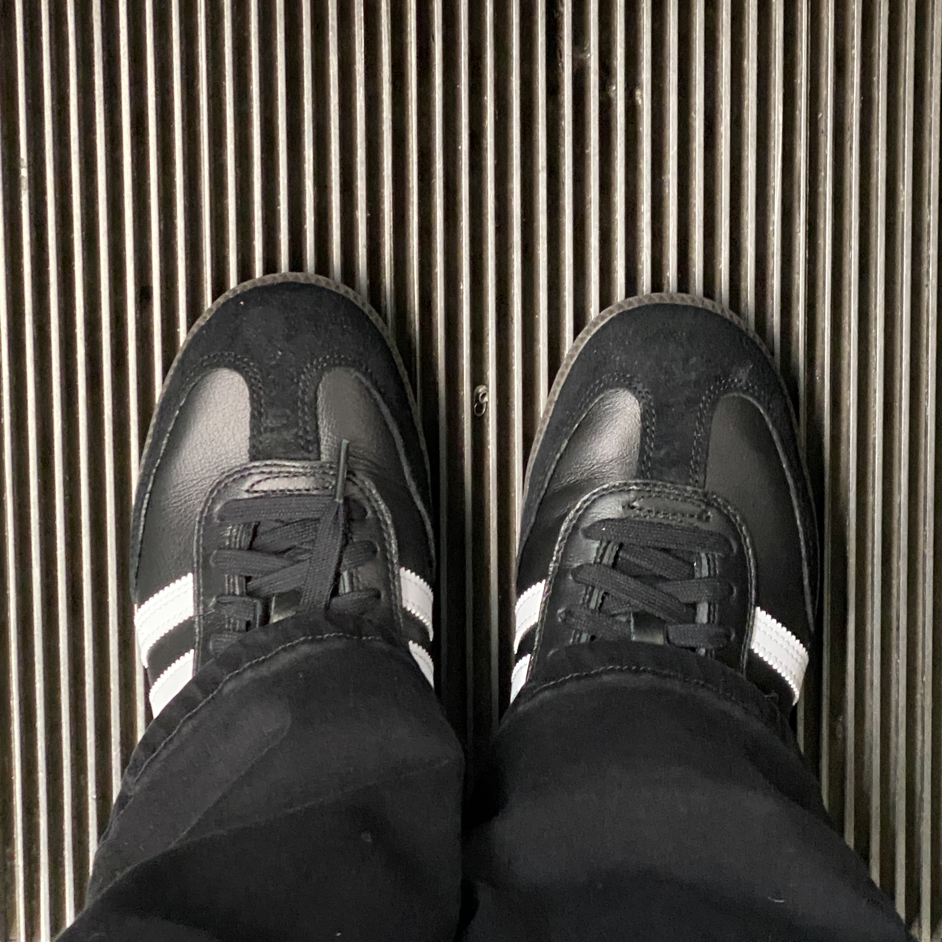 Adidas Samba ADV Black 착용 스타일