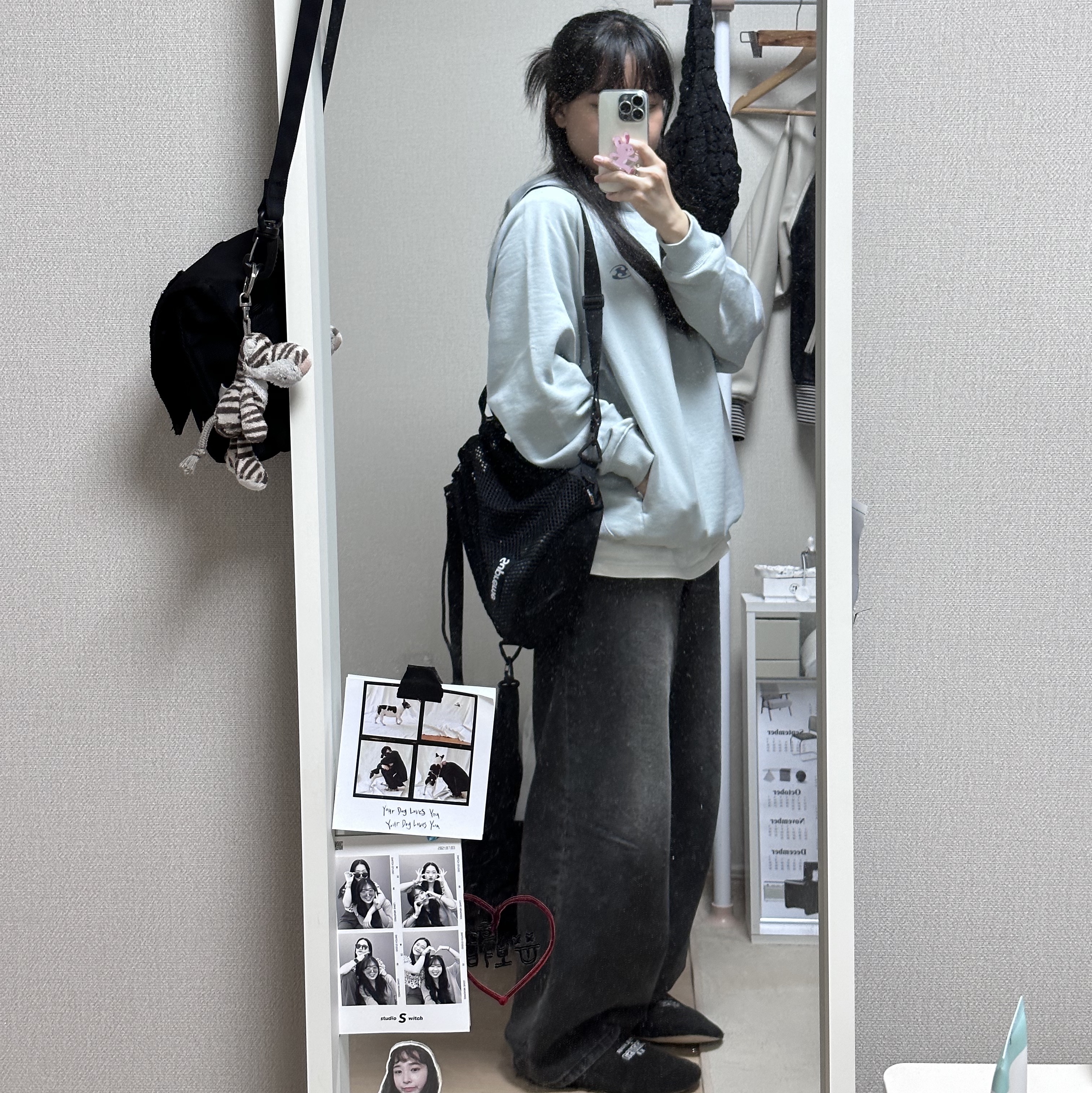 Supreme Mesh Small Backpack Black - 23SS, Sansan Gear Logo Hoodie Sky Blue - 23SS 착용 스타일 - 2