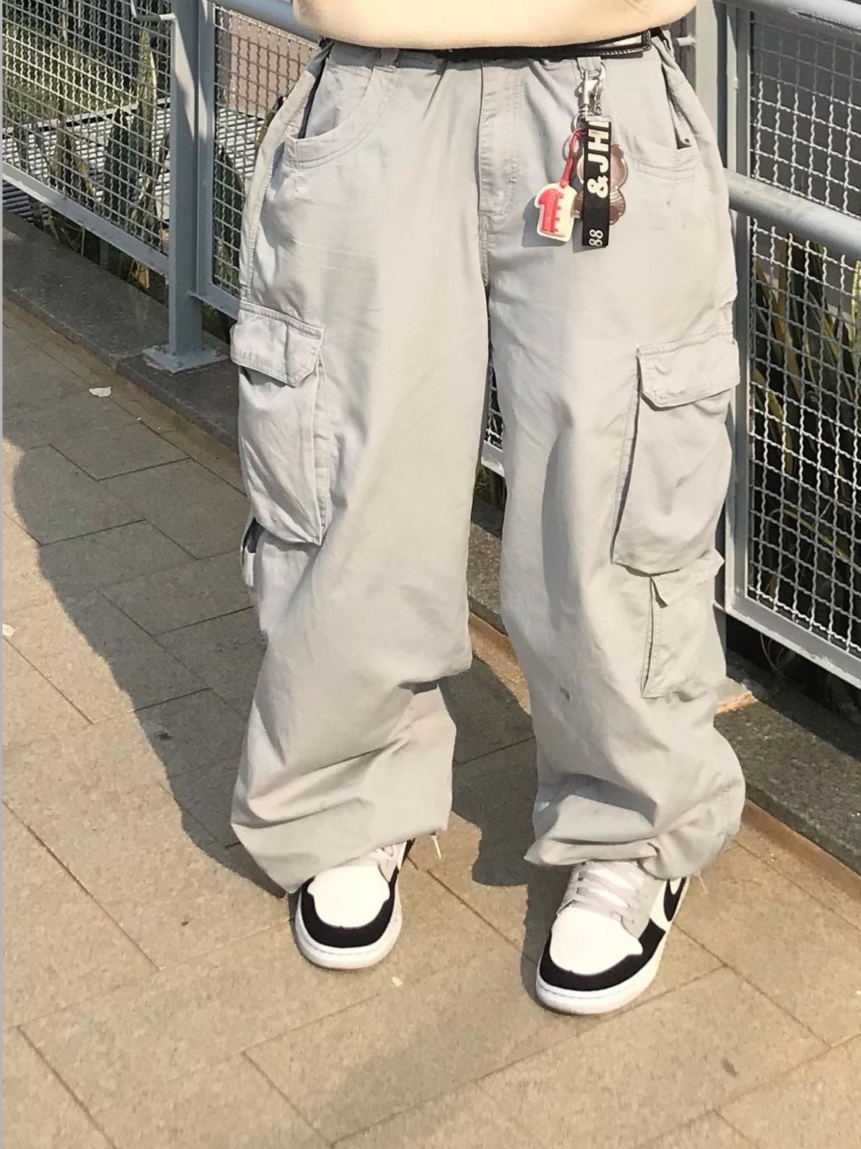 Zara Utility Pocket Pants Green, Zara Utility Pocket Pants Black 착용 스타일 - 5