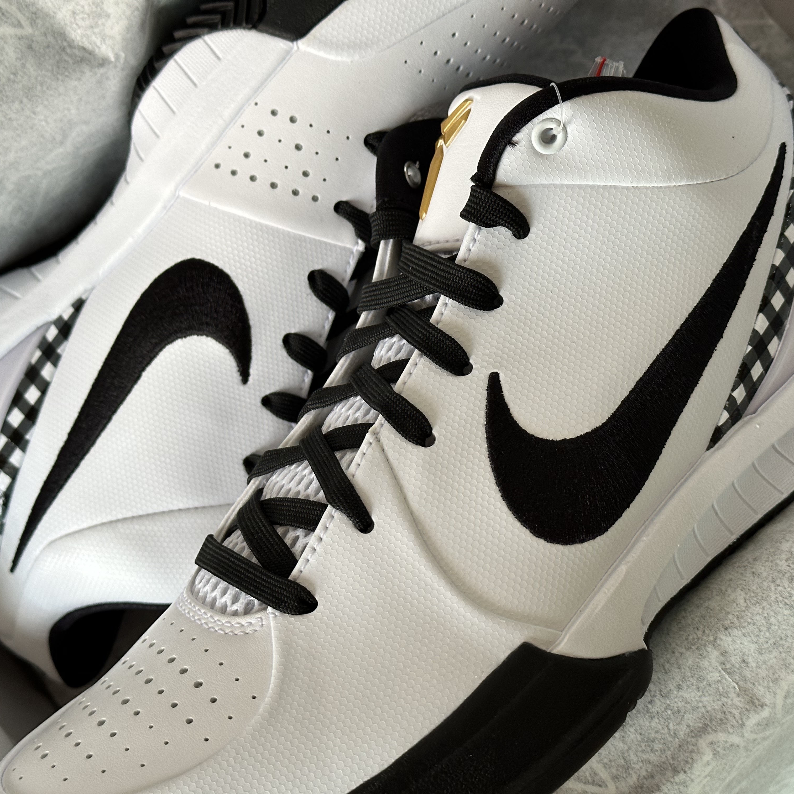Nike Kobe 4 Protro Mambacita Gigi 착용 스타일 - 1