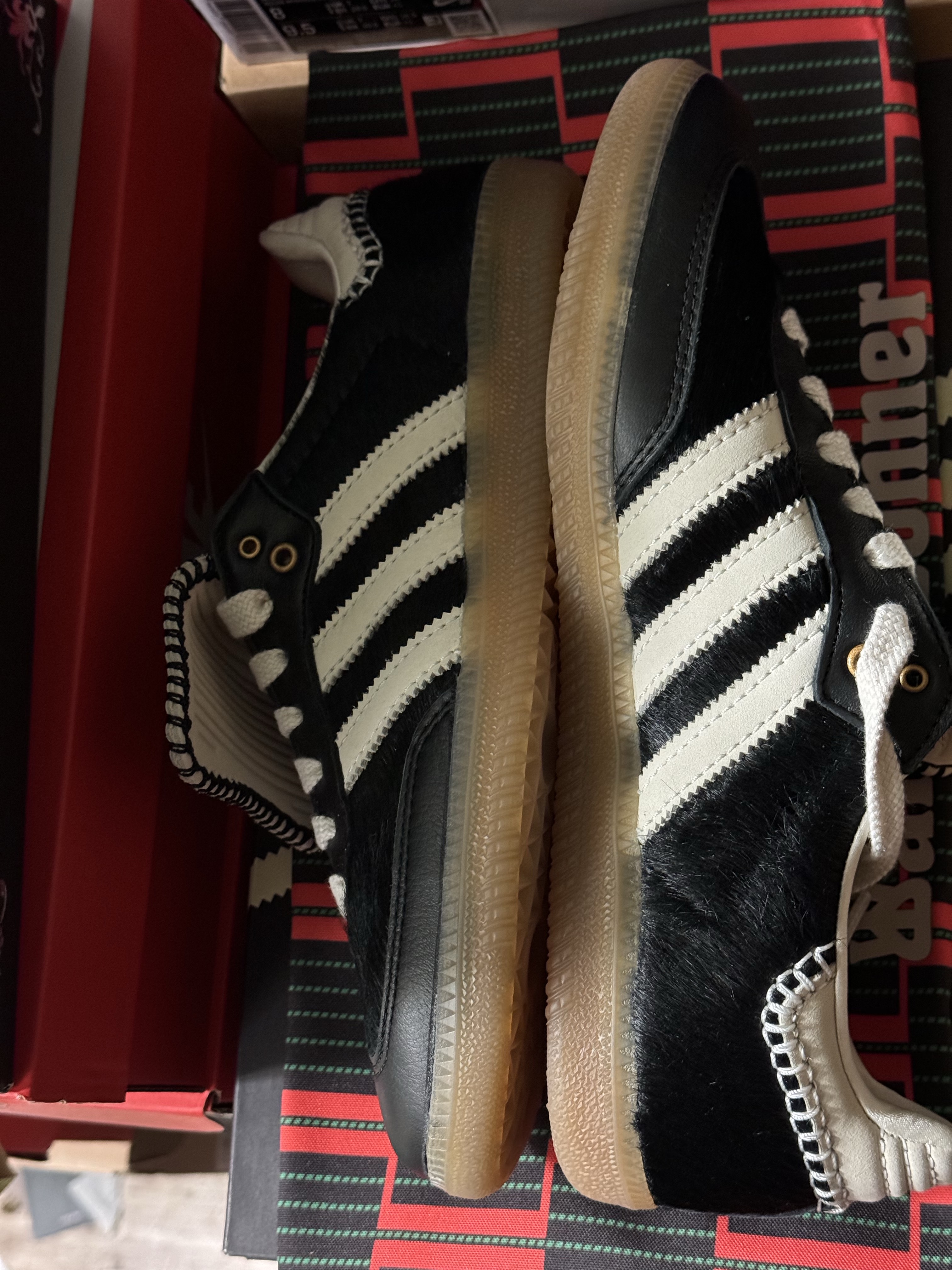 Adidas x Wales Bonner Pony Tonal Samba Core Black Cream White 착용 스타일 - 3