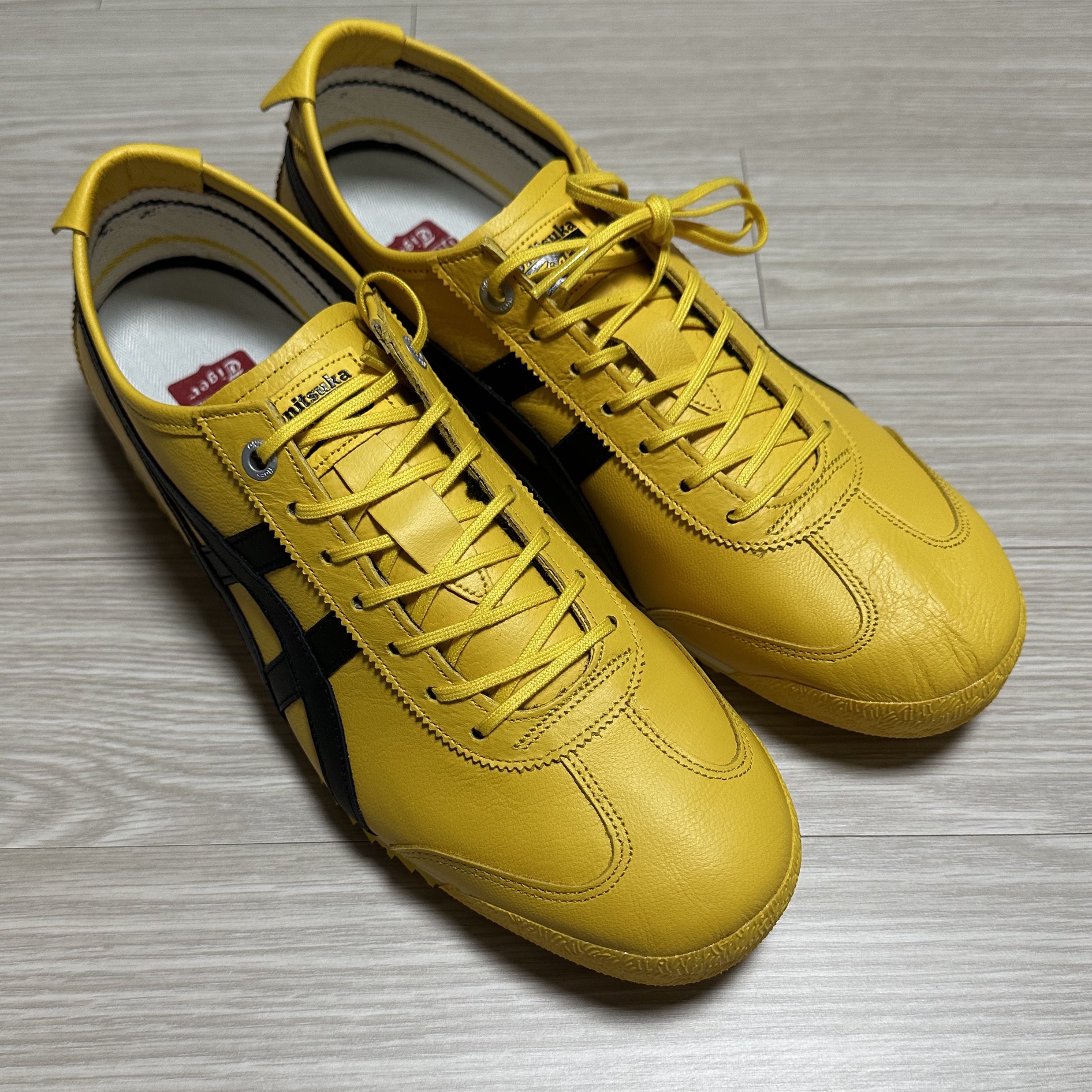 Onitsuka Tiger Mexico 66 SD Yellow Black 착용 스타일