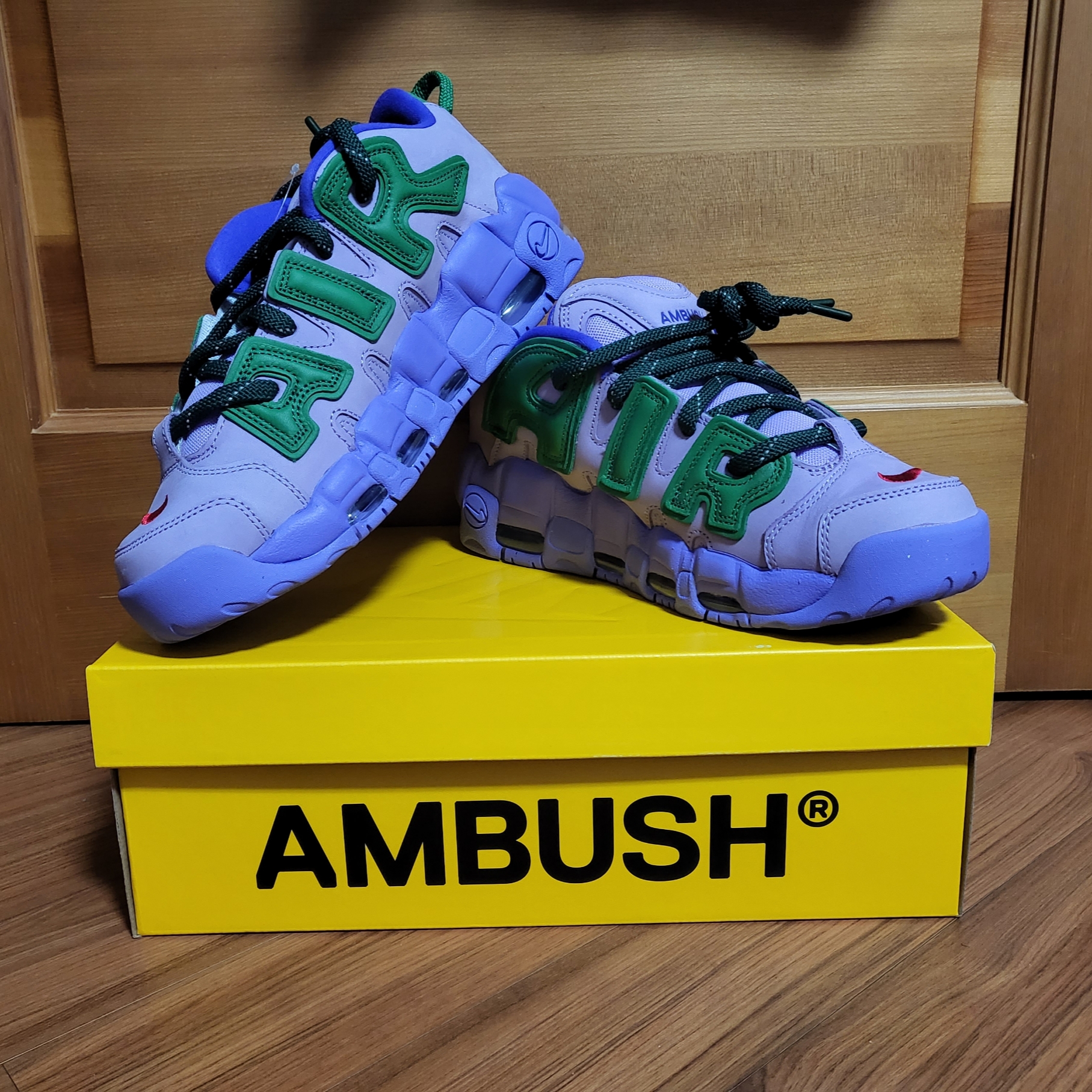 Nike x Ambush Air More Uptempo Low Lilac and Apple Green 착용 스타일