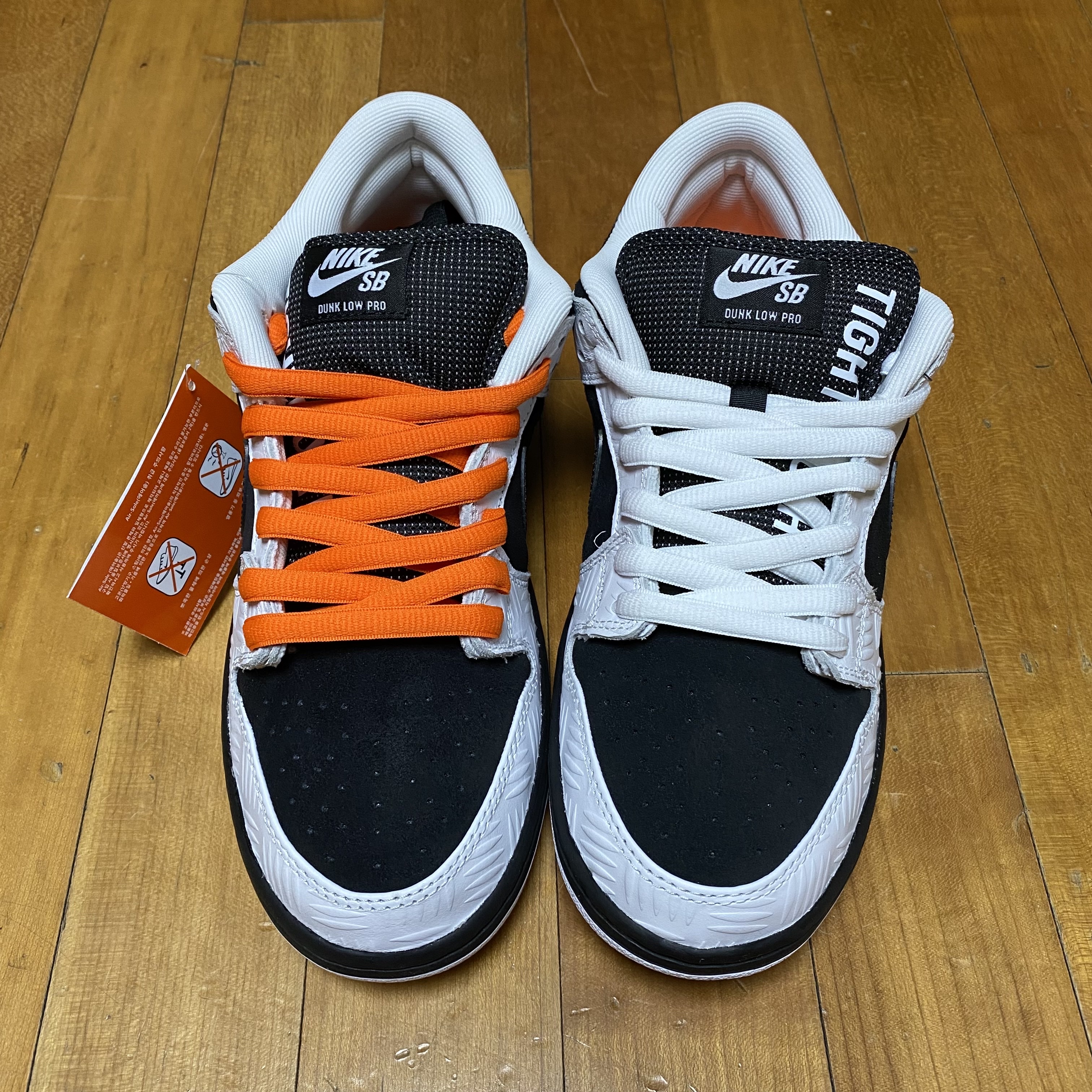 Nike x Tightbooth SB Dunk Low Pro Black and White, Nike x Supreme SB Dunk Low Black 착용 스타일 - 1