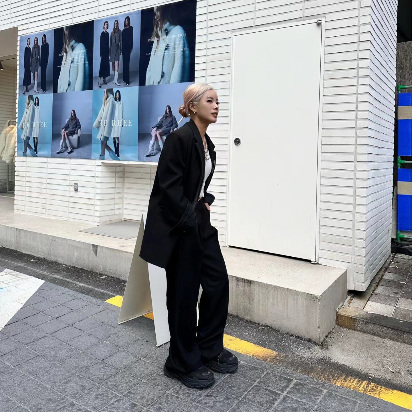 Balenciaga Triple S Black 착용 스타일 - 2