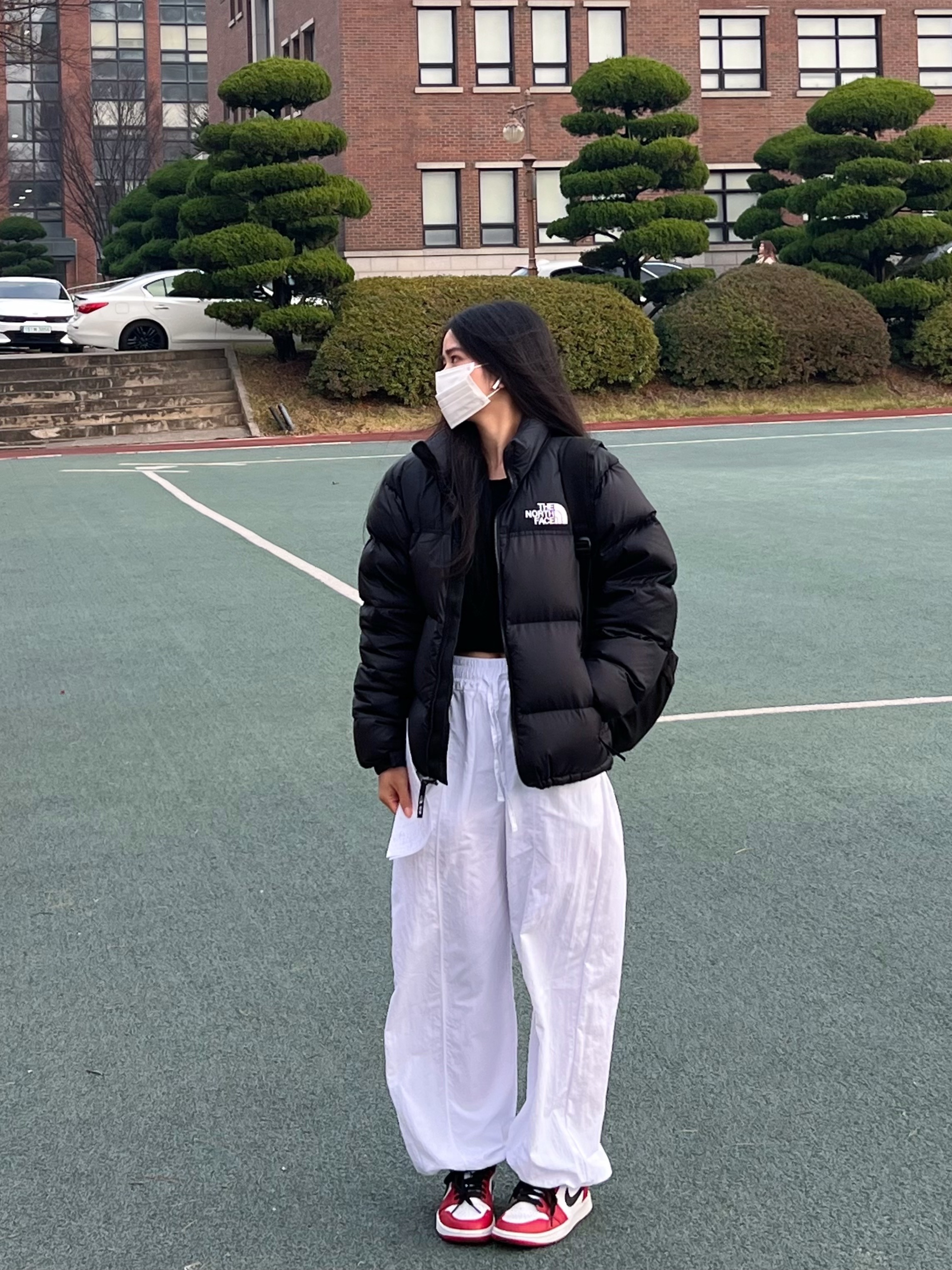 The North Face 1996 Eco Nuptse Jacket Black, Jordan 1 Low Golf Chicago 착용 스타일 - 1