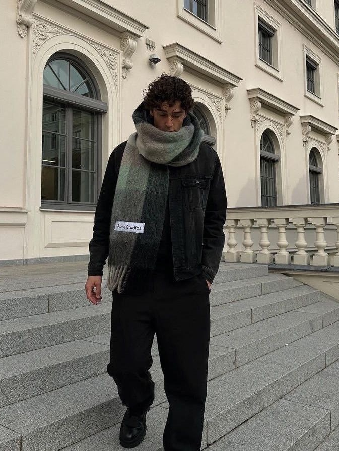 Acne Studios Mohair Check Muffler Grey Green Black 착용 스타일